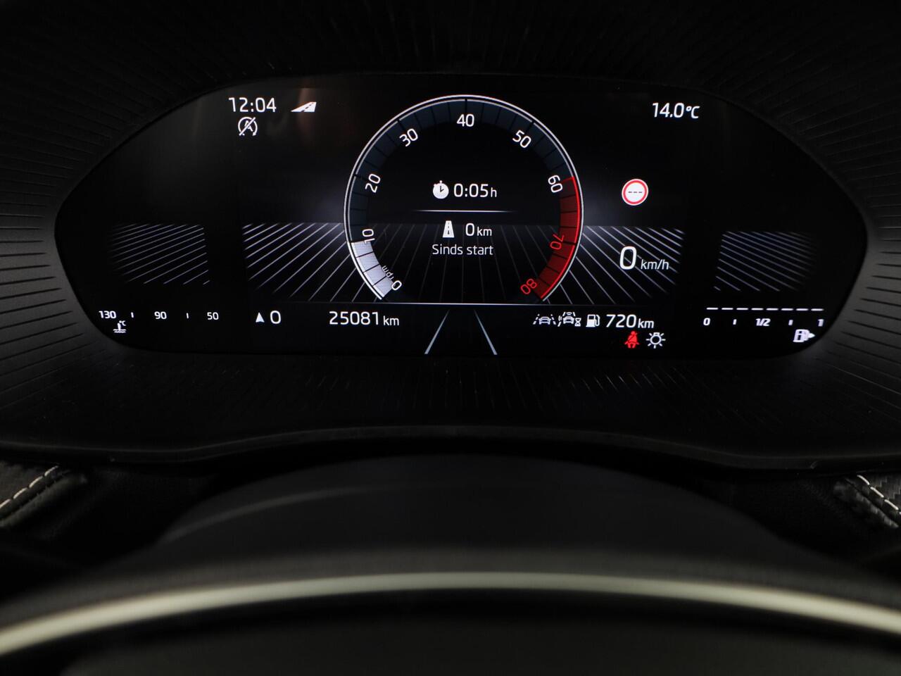 Skoda FABIA 1.0 TSI Monte Carlo 95 pk | Verlengde garantie | Navigatie via App | Parkeersensoren | Achteruitrijcamera | Stoelverwarming |