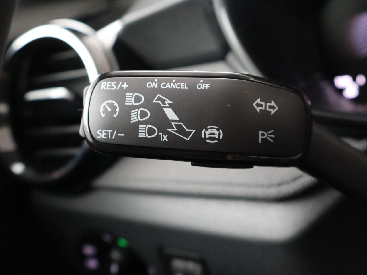 Skoda FABIA Selection 1.0 TSI 115 PK DSG Automaat | Trekhaak | 16" Lichtmetalen velgen | Apple Carplay/Android Auto |