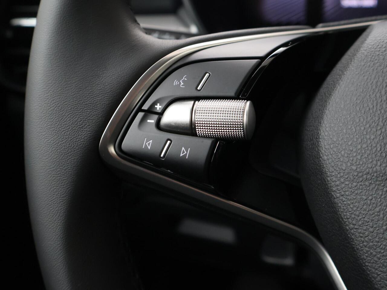 Skoda FABIA Selection 1.0 TSI 115 PK DSG Automaat | Trekhaak | 16" Lichtmetalen velgen | Apple Carplay/Android Auto |