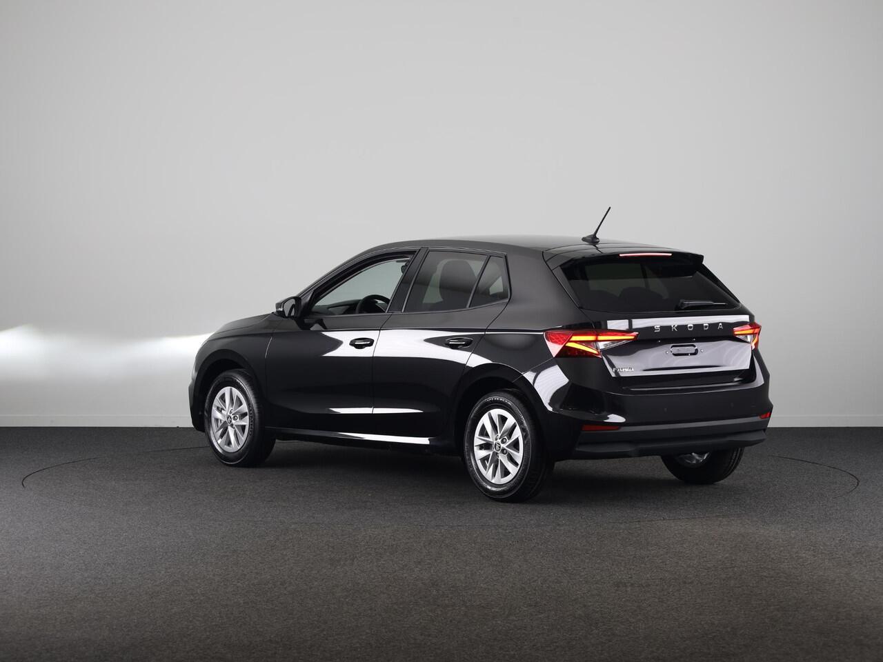 Skoda FABIA Selection 1.0 TSI 95 pk 5 versn. Hand | Getint glas | 15 inch lichtmetalen velgen