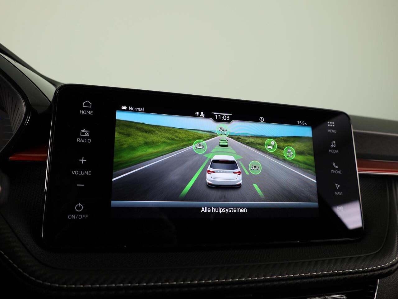 Skoda FABIA Monte Carlo 1.0 TSI 115 pk 7 versn. DSG | Navigatie pakket | Travel assist | Licht en Zicht plus | Verwarmbare voorstoelen