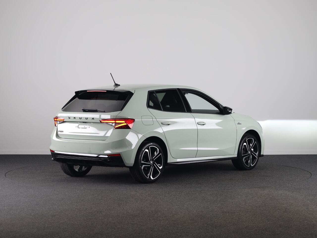 Skoda FABIA Monte Carlo 1.0 TSI 115 pk 7 versn. DSG | Navigatie pakket | Travel assist | Licht en Zicht plus | Verwarmbare voorstoelen