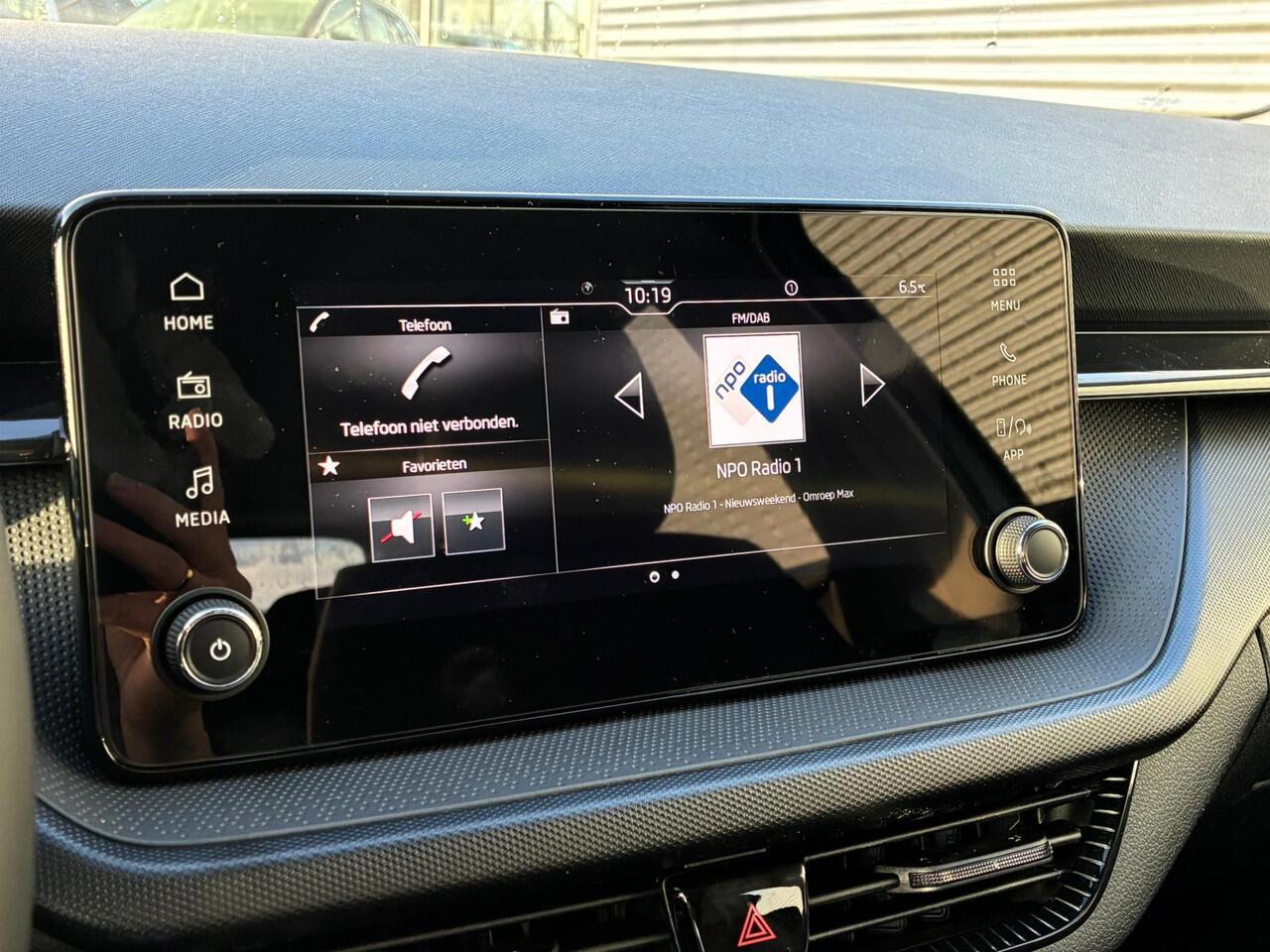 Skoda FABIA Essence 1.0 TSI 95 PK | Apple Carplay/Android Auto | Airconditioning | Parkeersensoren |