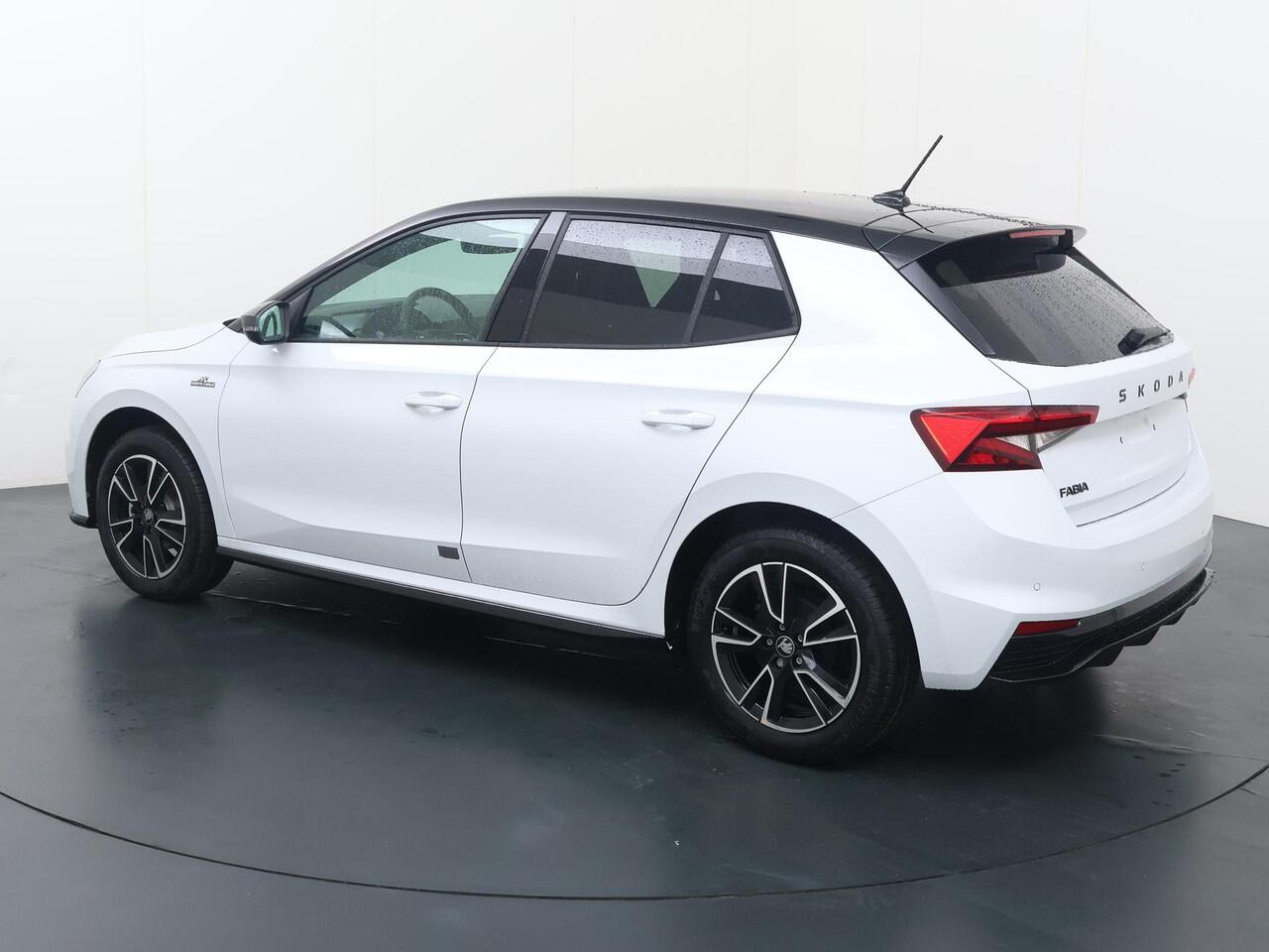 Skoda FABIA Monte Carlo 1.0 TSI 95 PK | 17" Lichtmetalen velgen | Verwarmbare voorstoelen | Apple Carplay/Android Auto