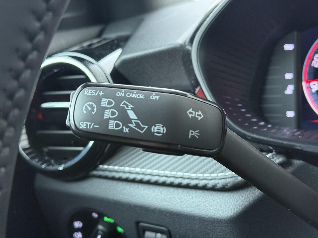 Skoda FABIA Monte Carlo 1.0 TSI 115 PK DSG | Automaat | Stoelverwarming | 17" Lichtmetalen velgen |