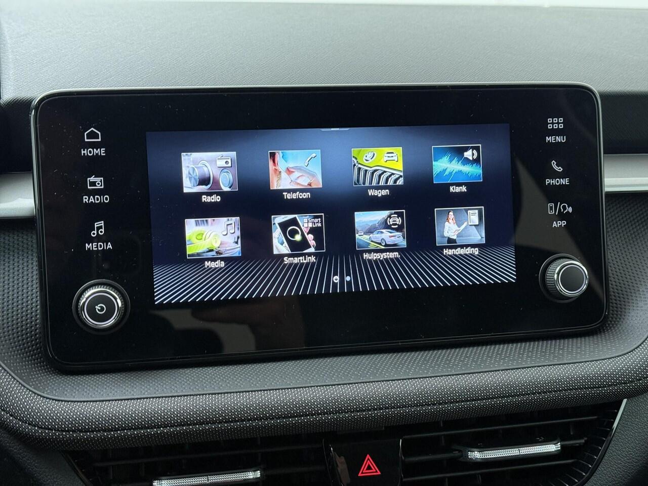 Skoda FABIA Selection 1.0 TSI 95 PK | 15" Lichtmetalen velgen | Trekhaak |