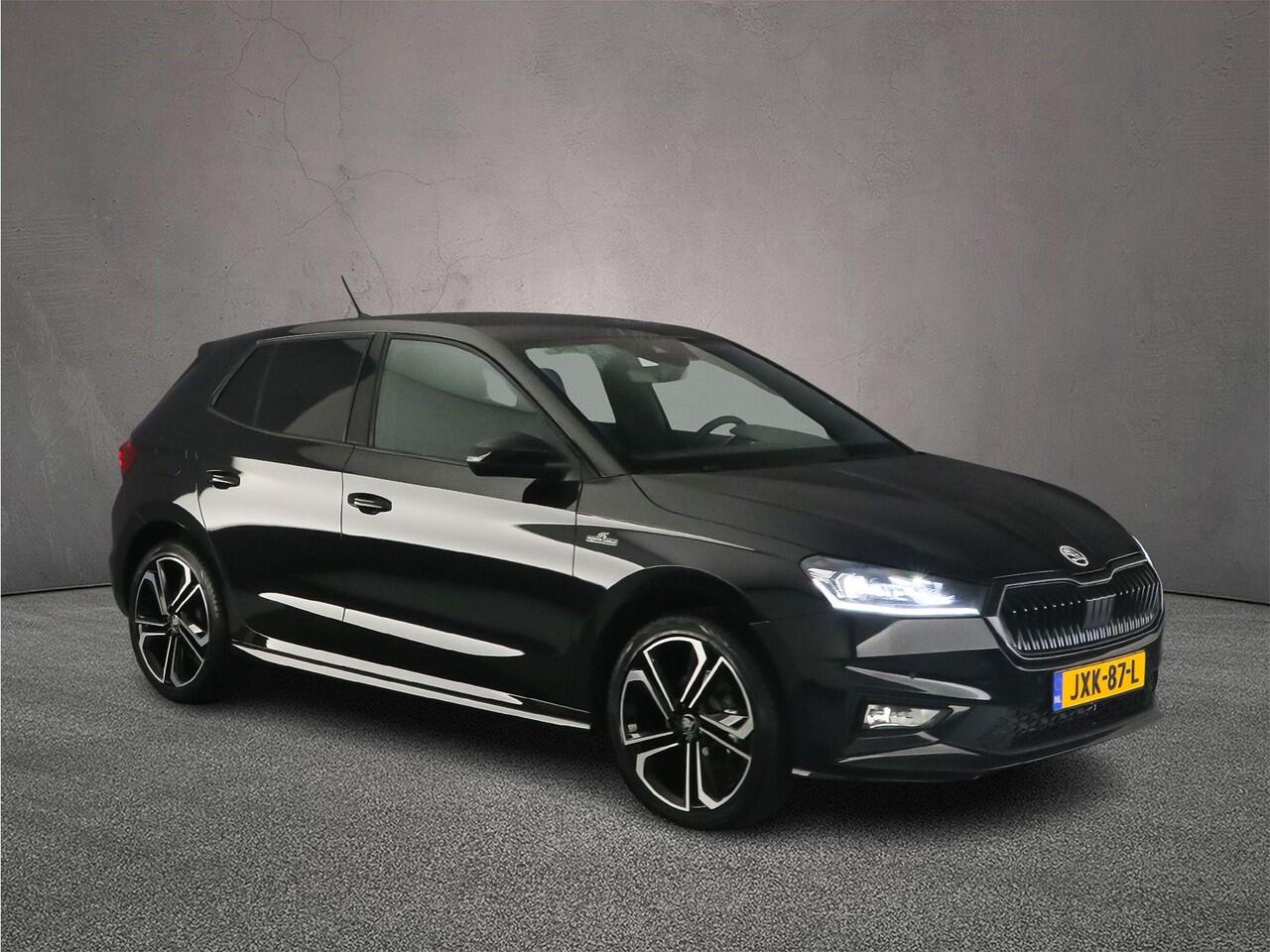 Skoda FABIA Monte Carlo 1.0 TSI 115pk DSG Automaat Adaptive cruise control, Navigatie, Achteruitrijcamera, Stoelverwarming, LED koplampen, Parkeersensoren, App connect