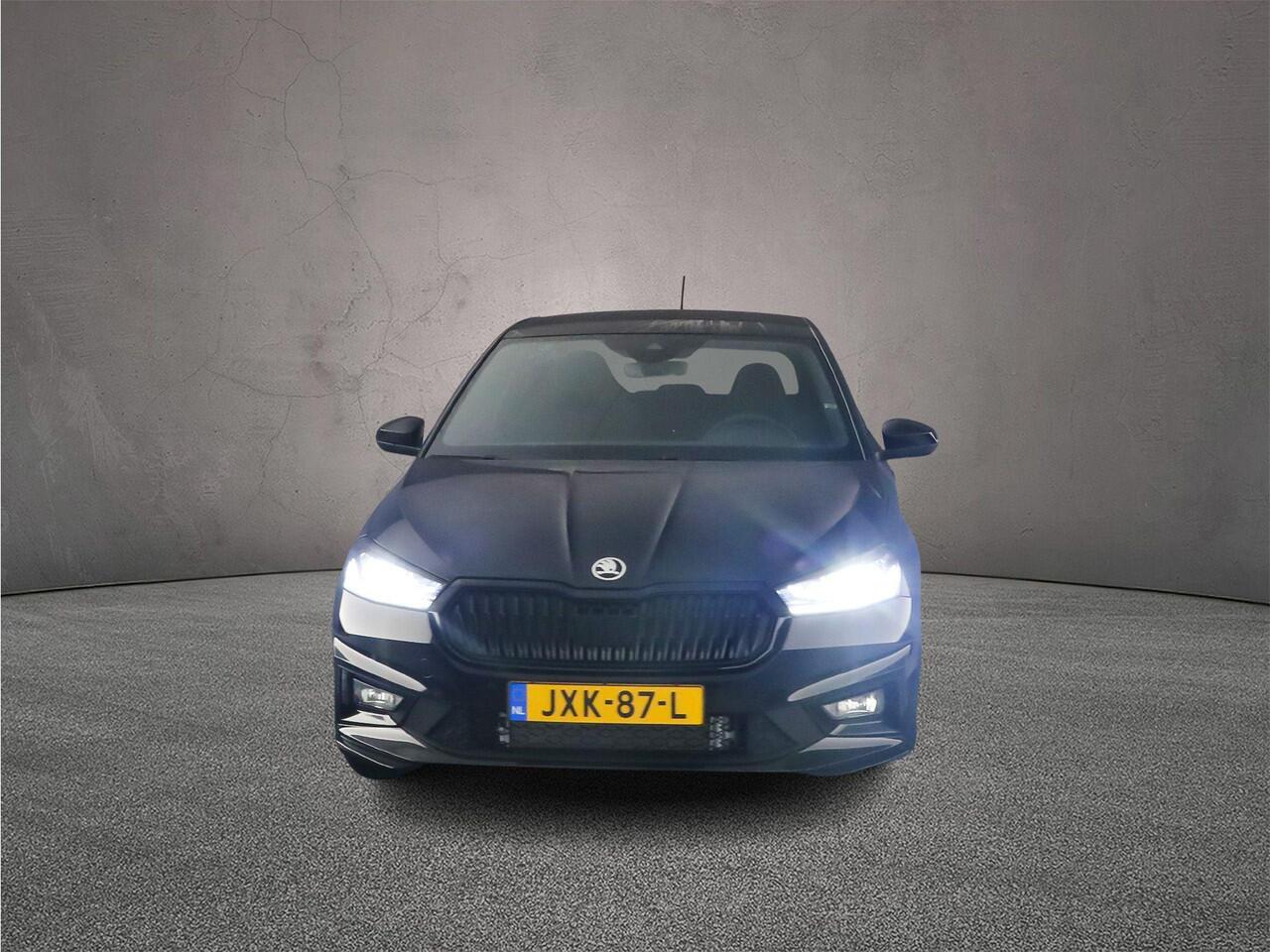 Skoda FABIA Monte Carlo 1.0 TSI 115pk DSG Automaat Adaptive cruise control, Navigatie, Achteruitrijcamera, Stoelverwarming, LED koplampen, Parkeersensoren, App connect