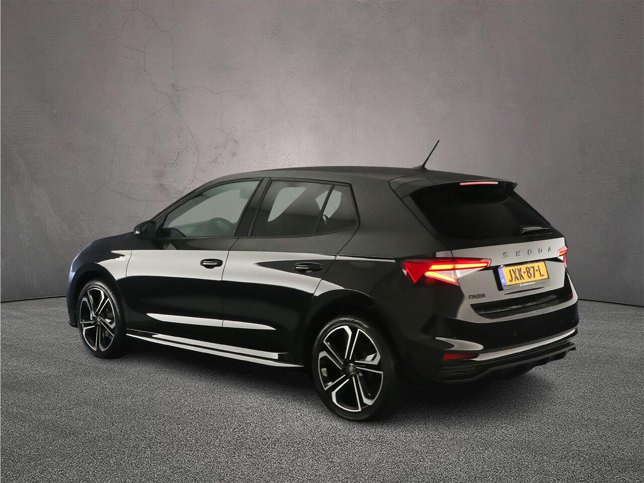 Skoda FABIA Monte Carlo 1.0 TSI 115pk DSG Automaat Adaptive cruise control, Navigatie, Achteruitrijcamera, Stoelverwarming, LED koplampen, Parkeersensoren, App connect