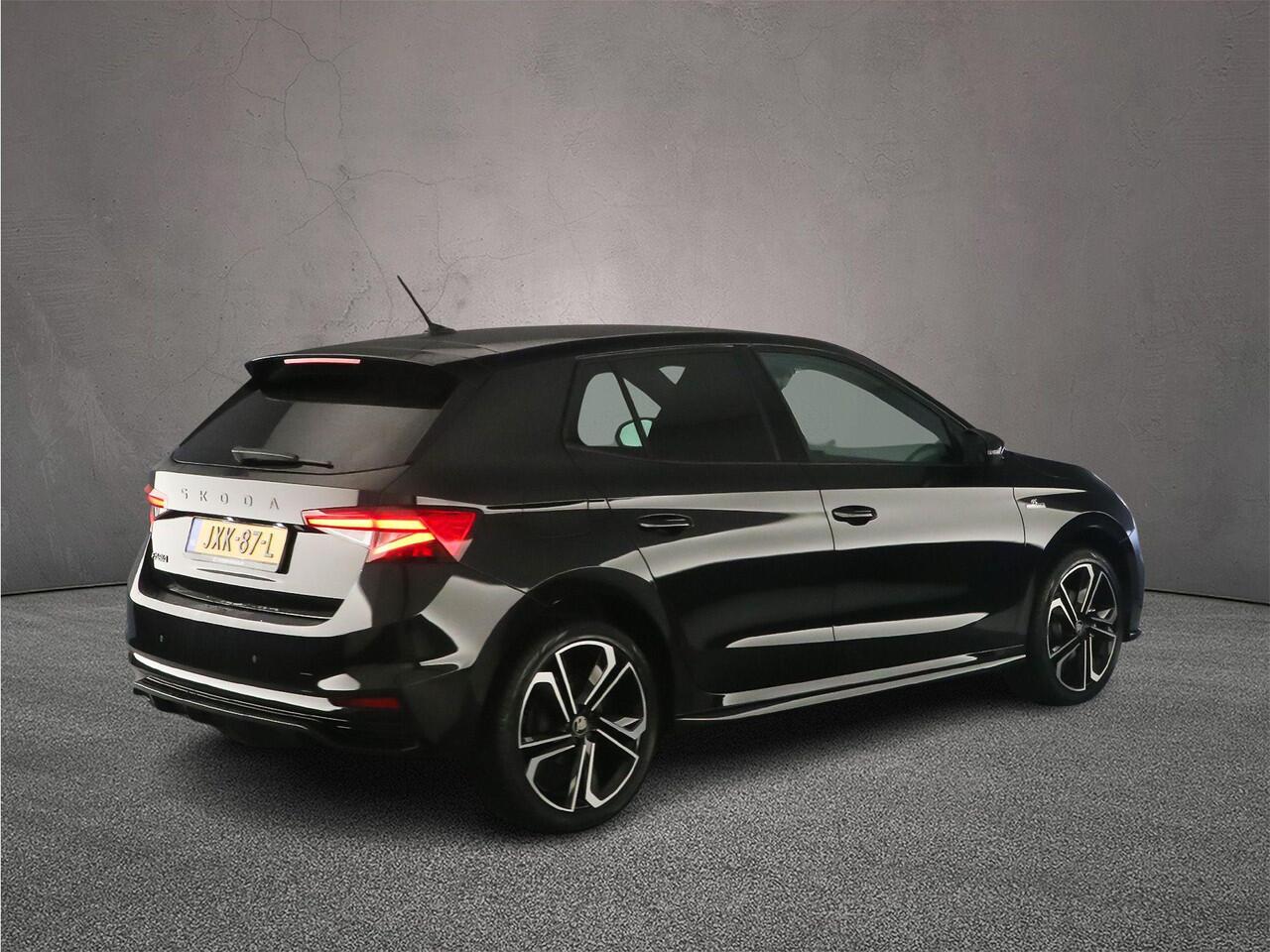 Skoda FABIA Monte Carlo 1.0 TSI 115pk DSG Automaat Adaptive cruise control, Navigatie, Achteruitrijcamera, Stoelverwarming, LED koplampen, Parkeersensoren, App connect