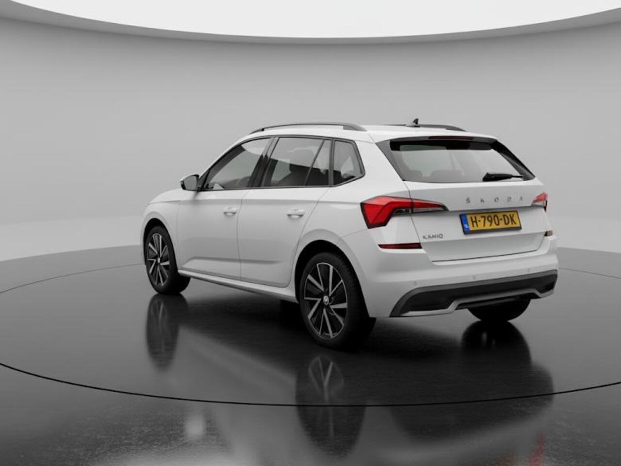 Skoda Kamiq 1.0 TSI Sport Business 116PK | Clima | Apple carplay | Parkeersensoren achter |