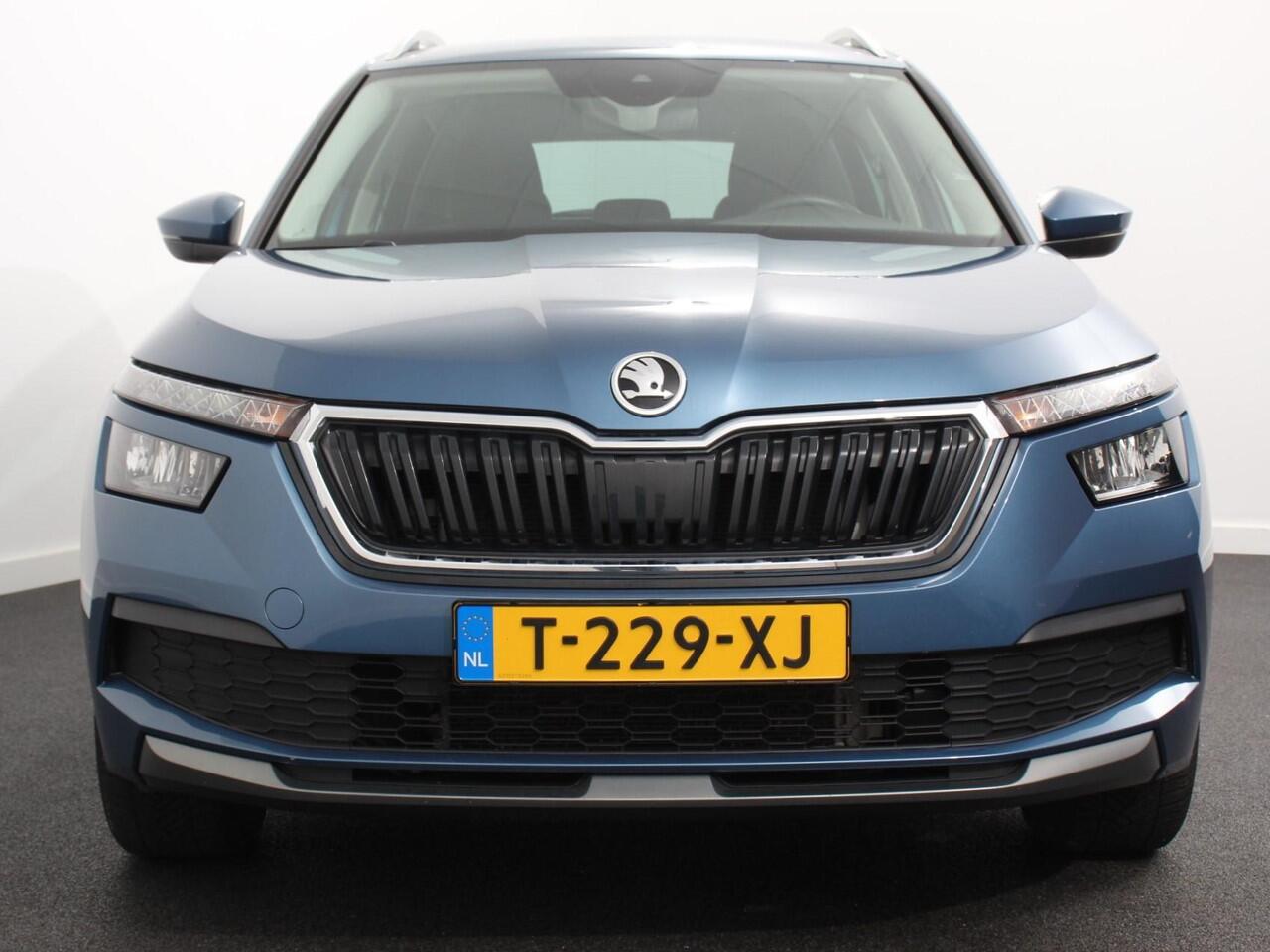 Skoda Kamiq 1.0 TSI 110pk DSG Style Navigatie Apple Carplay/Android Auto Virtual Cockpit Lane Assist 17 Inch Lichtmetalen Velgen