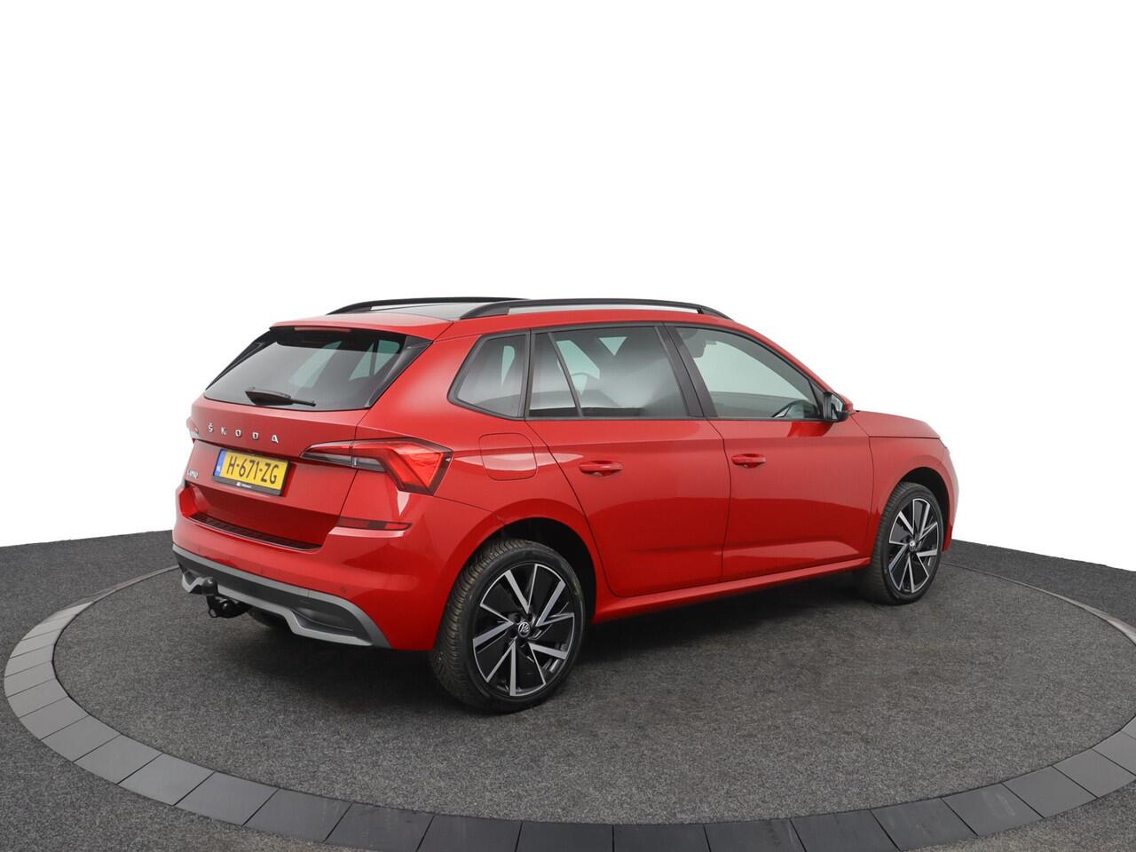 Skoda Kamiq 1.0 TSI Sport Business | Trekhaak | Panoramadak | Navigatie | Parkeercamera | Automaat