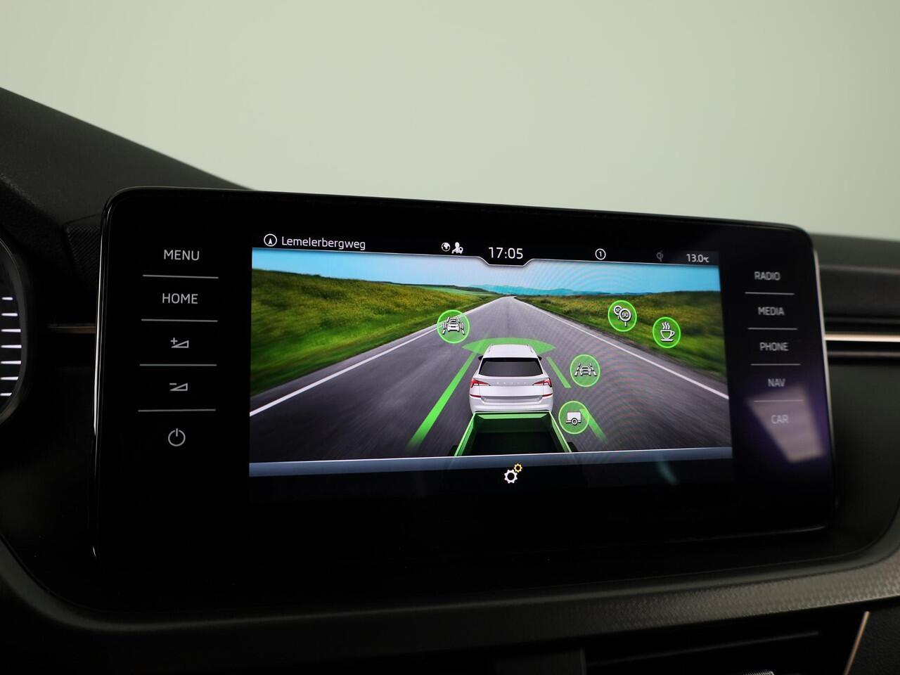 Skoda Kamiq 1.0 TSI Business Edition 110 pk Automaat (DSG) | Navigatie | Parkeersensoren | Achteruitrijcamera | Apple Carplay/Android Auto | Stoelverwarming |