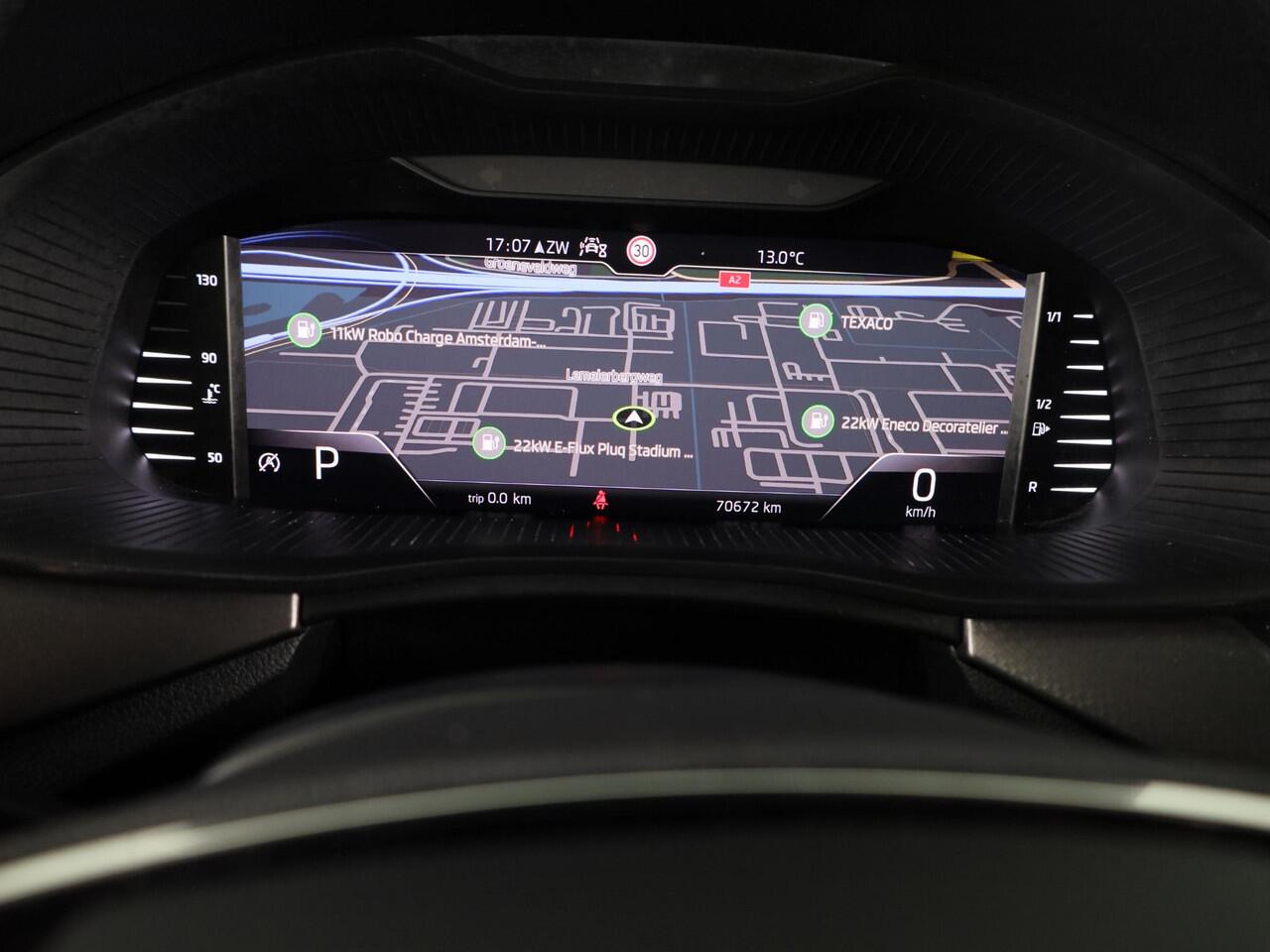 Skoda Kamiq 1.0 TSI Business Edition 110 pk Automaat (DSG) | Navigatie | Parkeersensoren | Achteruitrijcamera | Apple Carplay/Android Auto | Stoelverwarming |