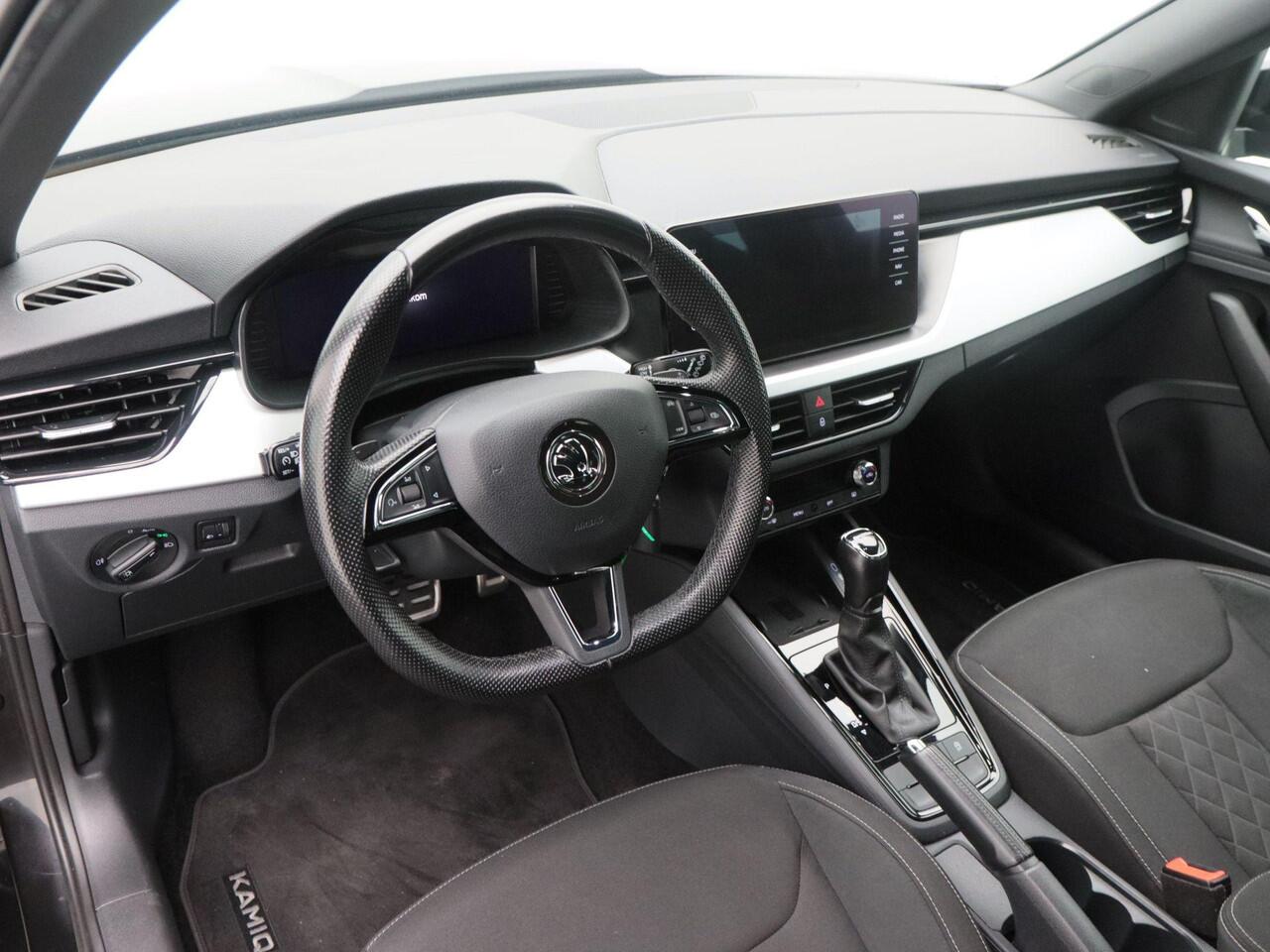 Skoda Kamiq 1.0 TSi 115 Pk Automaat Sport Business | Cruise Control | Climate Control | Navigatie | Carplay | Parkeersensoren | 17 Inch