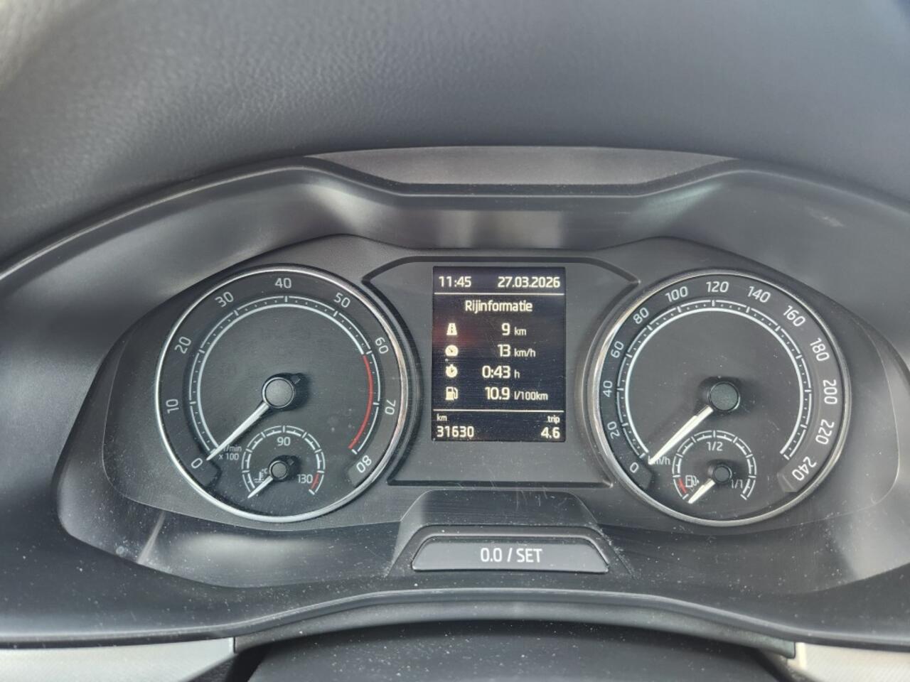 Skoda Kamiq 1.0 TSI 110pk Business ed 31.620km, Clima, Cruise, Navi, Carplay, PDC,