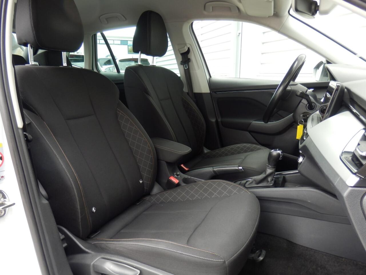 Skoda Kamiq TSI Business Ed.*| Automaat | Navi | Apple carpl / Andr. Auto |