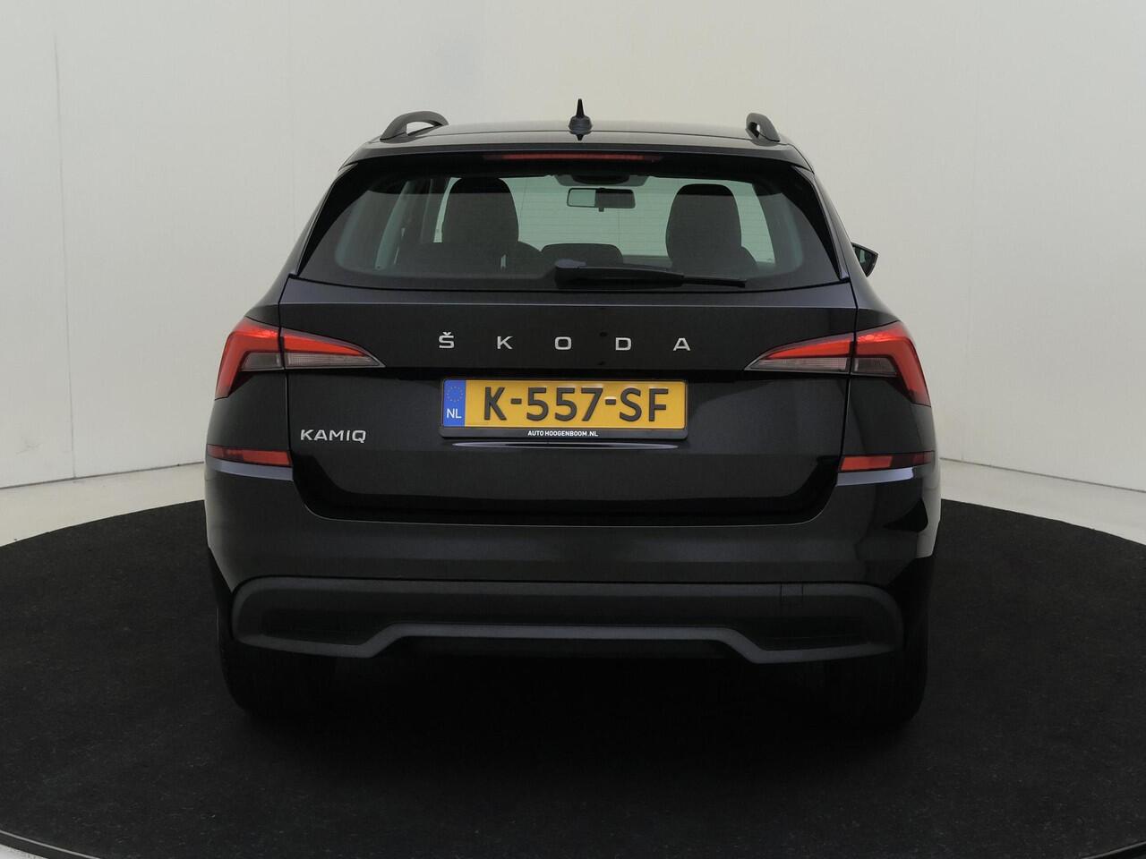 Skoda Kamiq 1.0 TSI Active | Cruise control | Airco | Parkeersensoren achter | DAB radio | Bluetooth | Lane- en frontassist |