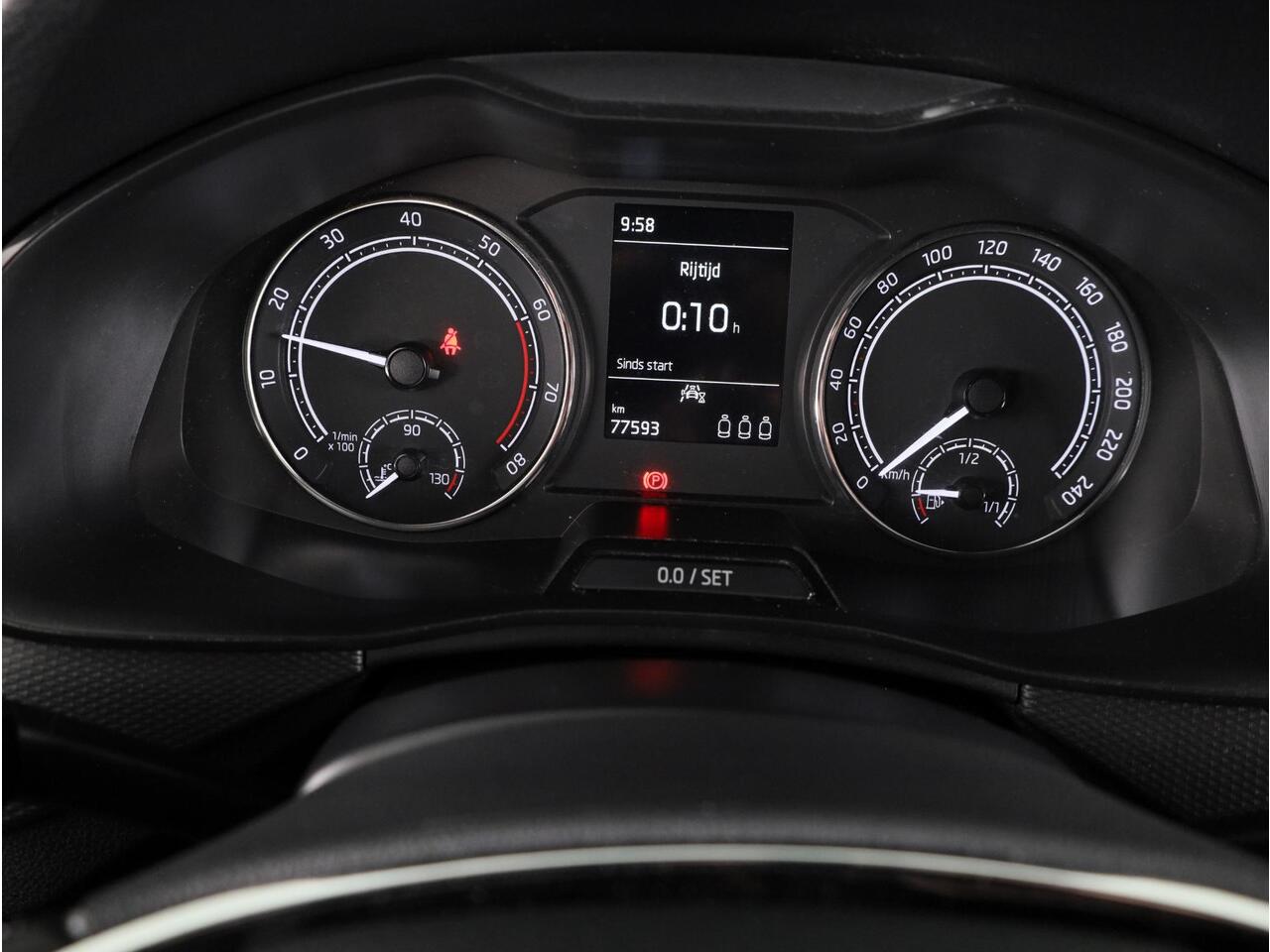 Skoda Kamiq 1.0 TSI Ambition 115 pk | Navigatie via App | Parkeersensoren achter | Cruise control | LED koplampen | Apple Carplay/Android Auto |