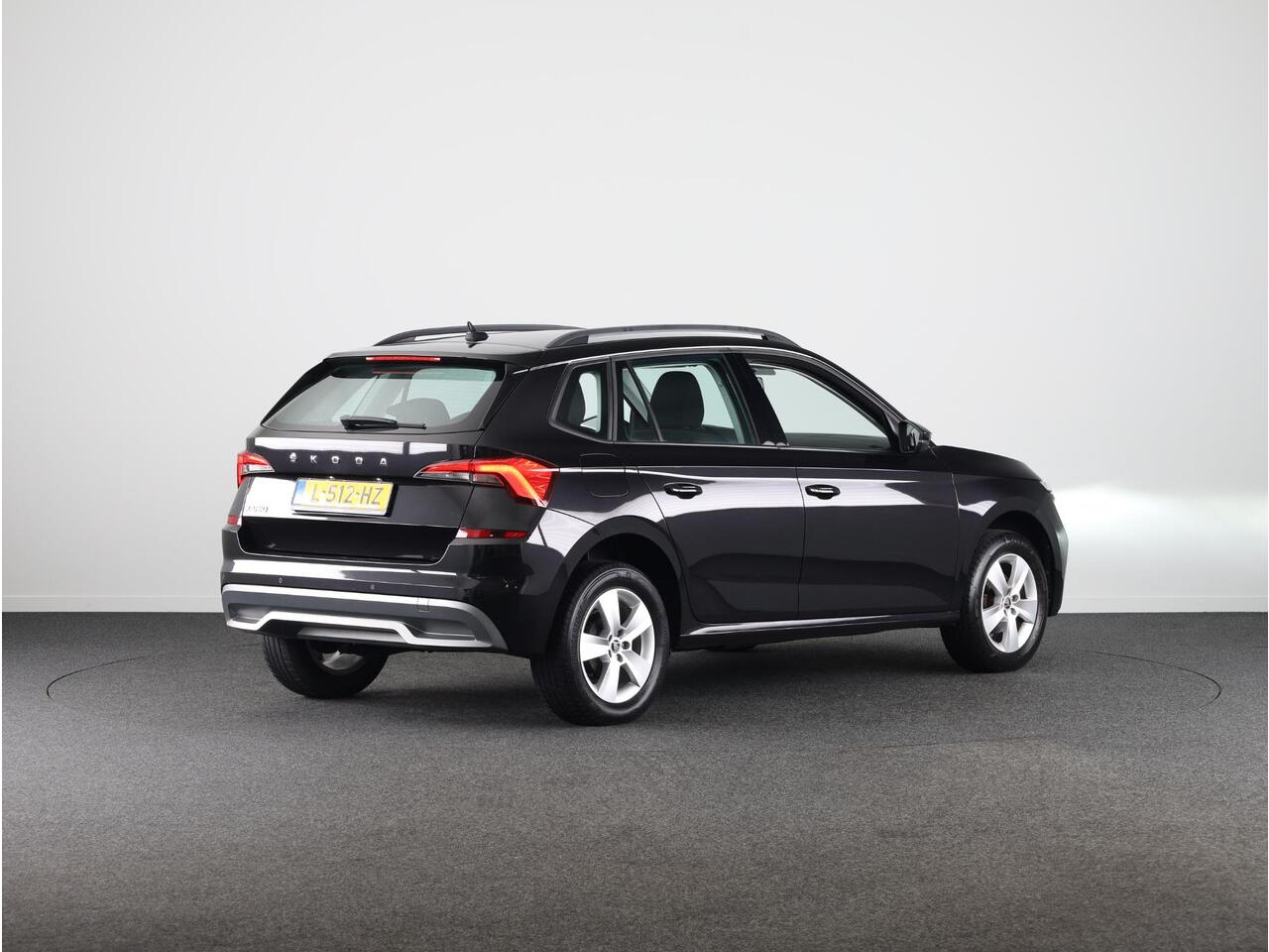 Skoda Kamiq 1.0 TSI Ambition 110 pk | Navigatie via App | Parkeersensoren achter | Apple Carplay/Android Auto | Cruise control | LED koplampen |