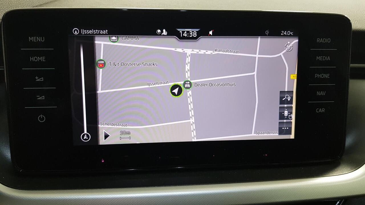 Skoda Kamiq 1.0 TSI 110pk DSG Style Drive 125 | Navigatie | Climate Control | DAB | Digitale cockpit | Cruise Control adaptive | Parkeer sensoren V+A | Stoelverwarming