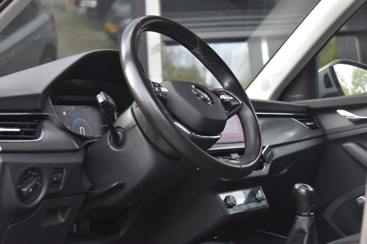 Skoda Kamiq 1.5 TSI ACT Sport Business Lane Stoelvw Virtual