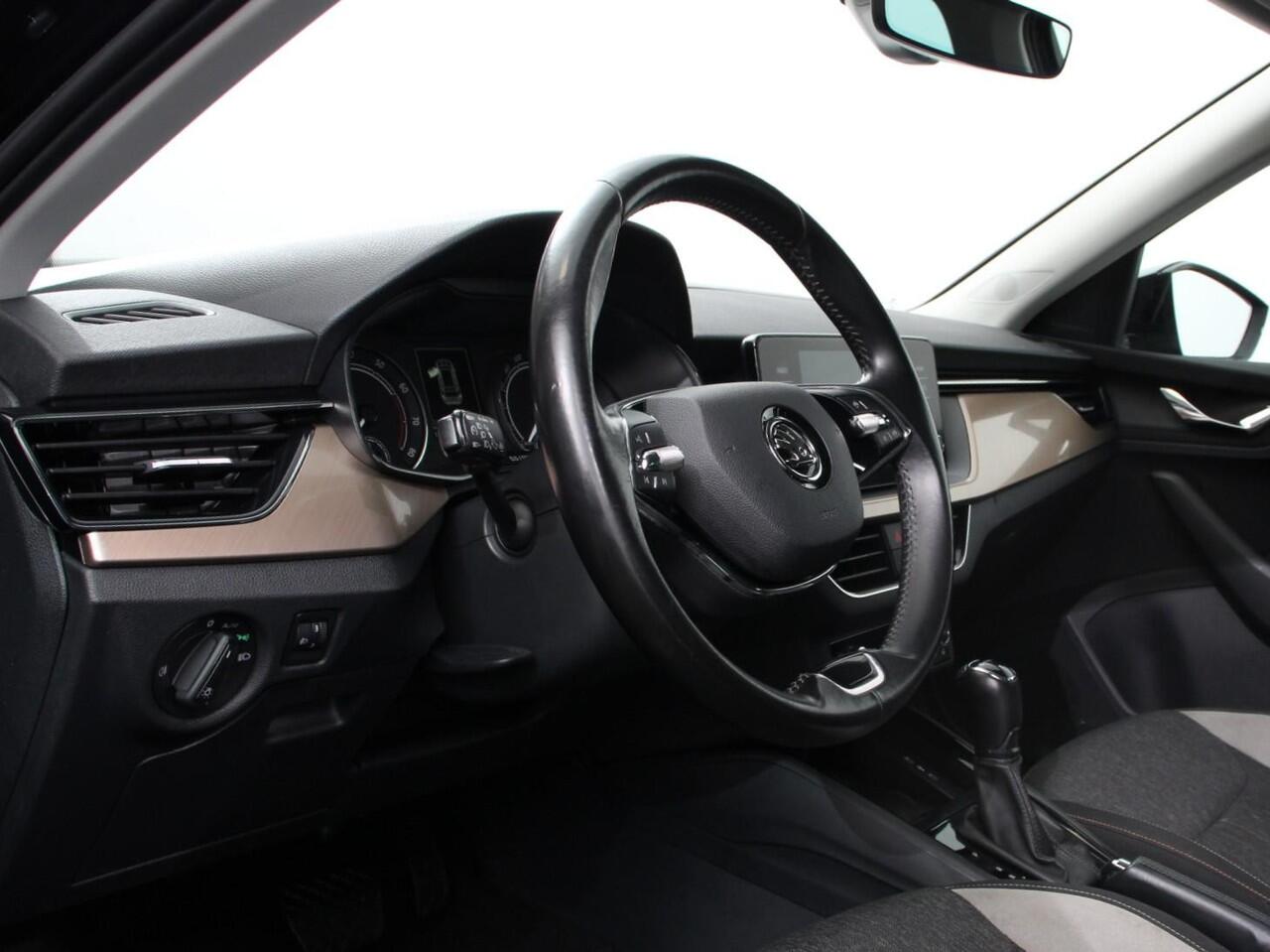 Skoda Kamiq 1.0 TSI 110pk DSG Style | Navigatie | Apple Carplay / Android auto | Parkeersensor achter | Cruise Control | Verwarmbare voorstoelen | Extra getint glas | Climate Control