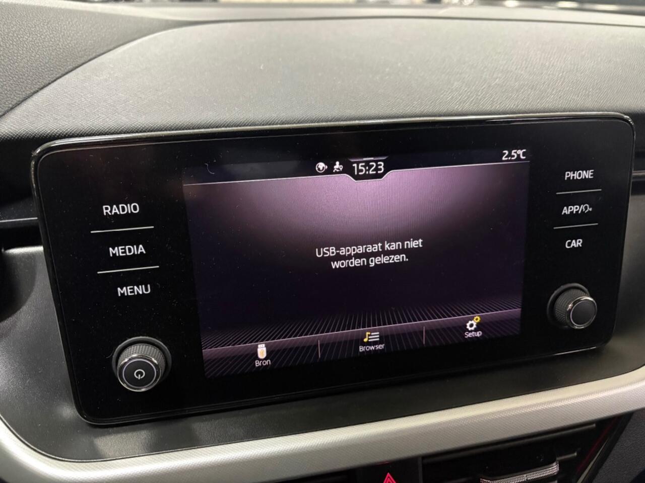 Skoda Kamiq 1.0 TSI SPORT Automaat Apple Android Cruise ECC Multimedia