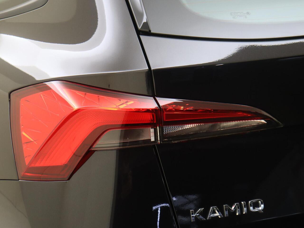 Skoda Kamiq 1.0 TSI Ambition | CarPlay | Cruise control | Airco | Bluetooth | Lane- en frontassist |