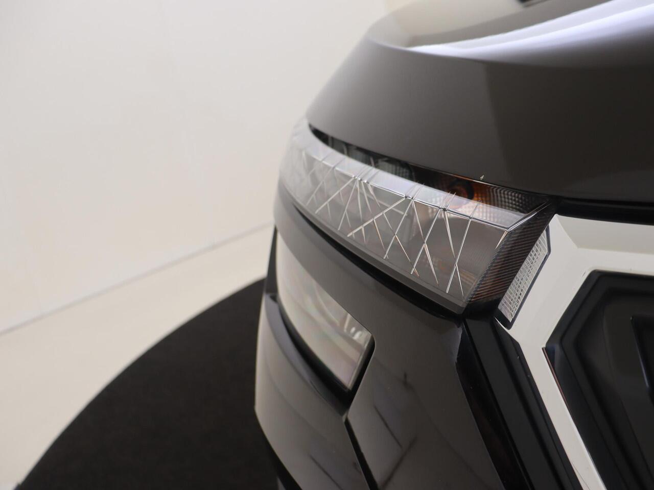 Skoda Kamiq 1.0 TSI Ambition | CarPlay | Cruise control | Airco | Bluetooth | Lane- en frontassist |