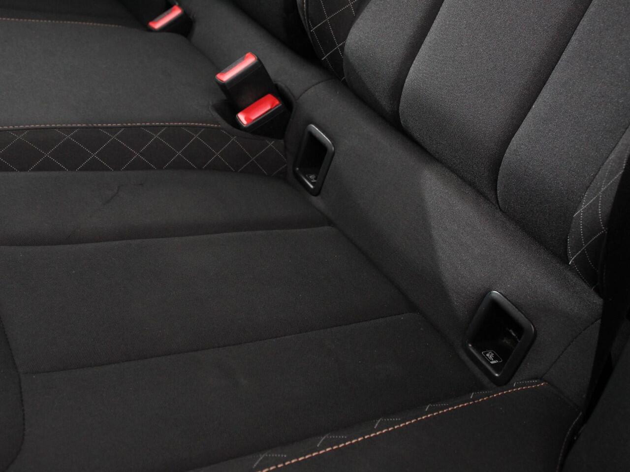 Skoda Kamiq 1.0 TSI 110pk DSG Dynamic | Navigatie | Apple Carplay/Android Auto | Camera | Adaptive Cruise Control | Stoelverwarming | Ledverlichting