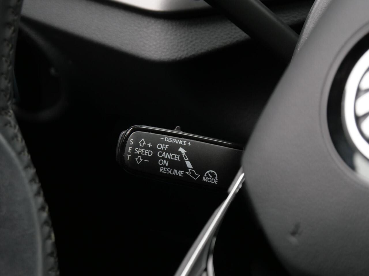 Skoda Kamiq 1.5TSi 150PK/ LEER/ ELEKT. KLEP/ SIDE ASSIST/ CAMERA/ ADAPTIVE CRUISE