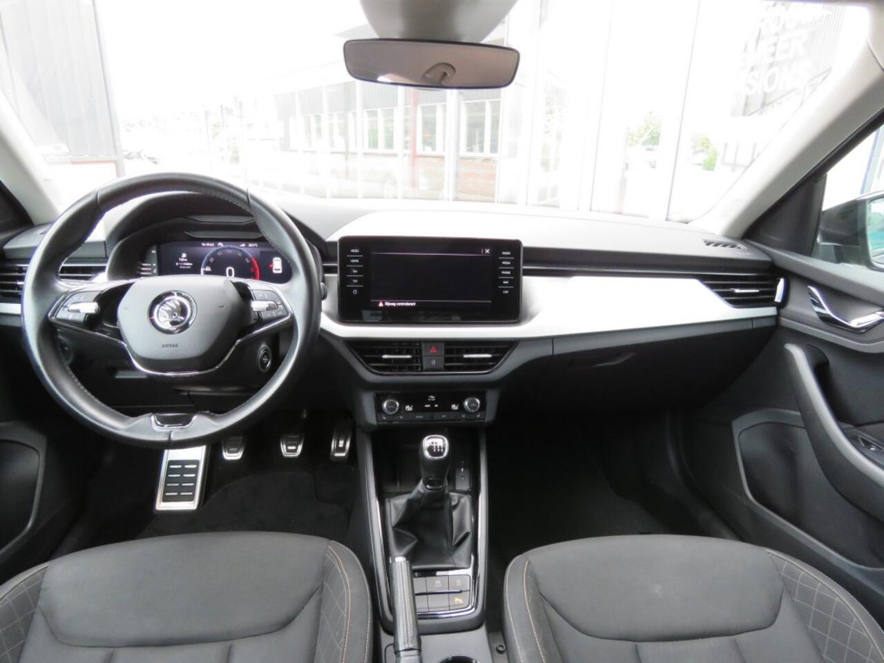 Skoda Kamiq 1.0 TSI 110pk SPORT BNS / Camera / Stoelverw / Led / 18 Inch / Clima / BOVAG garantie