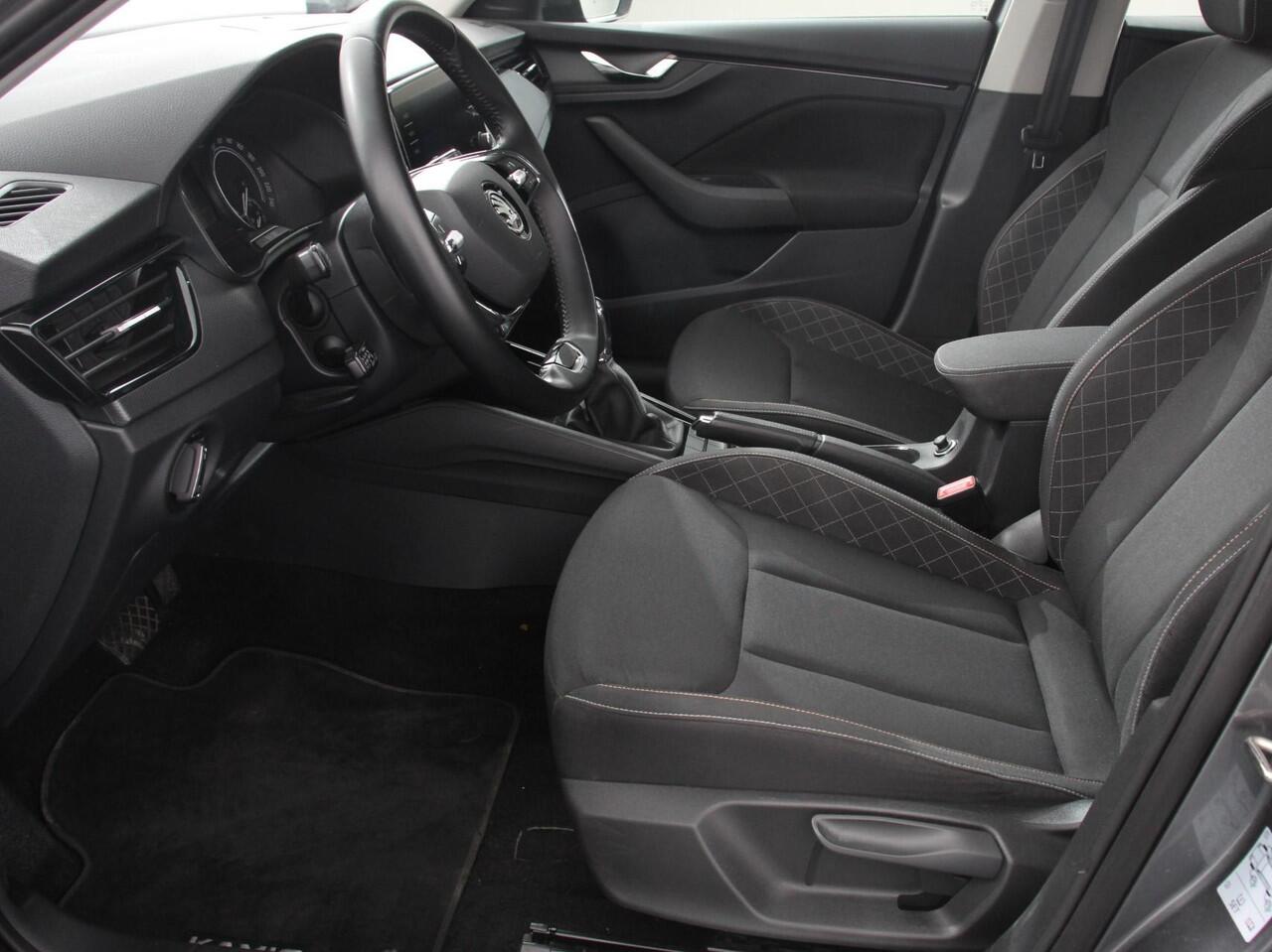 Skoda Kamiq 1.0 TSI Automaat Ambition Navigatie Apple Carplay / Android Auto Adaptive Cruise Control Lane Assist Parkeersensoren Achter DAB