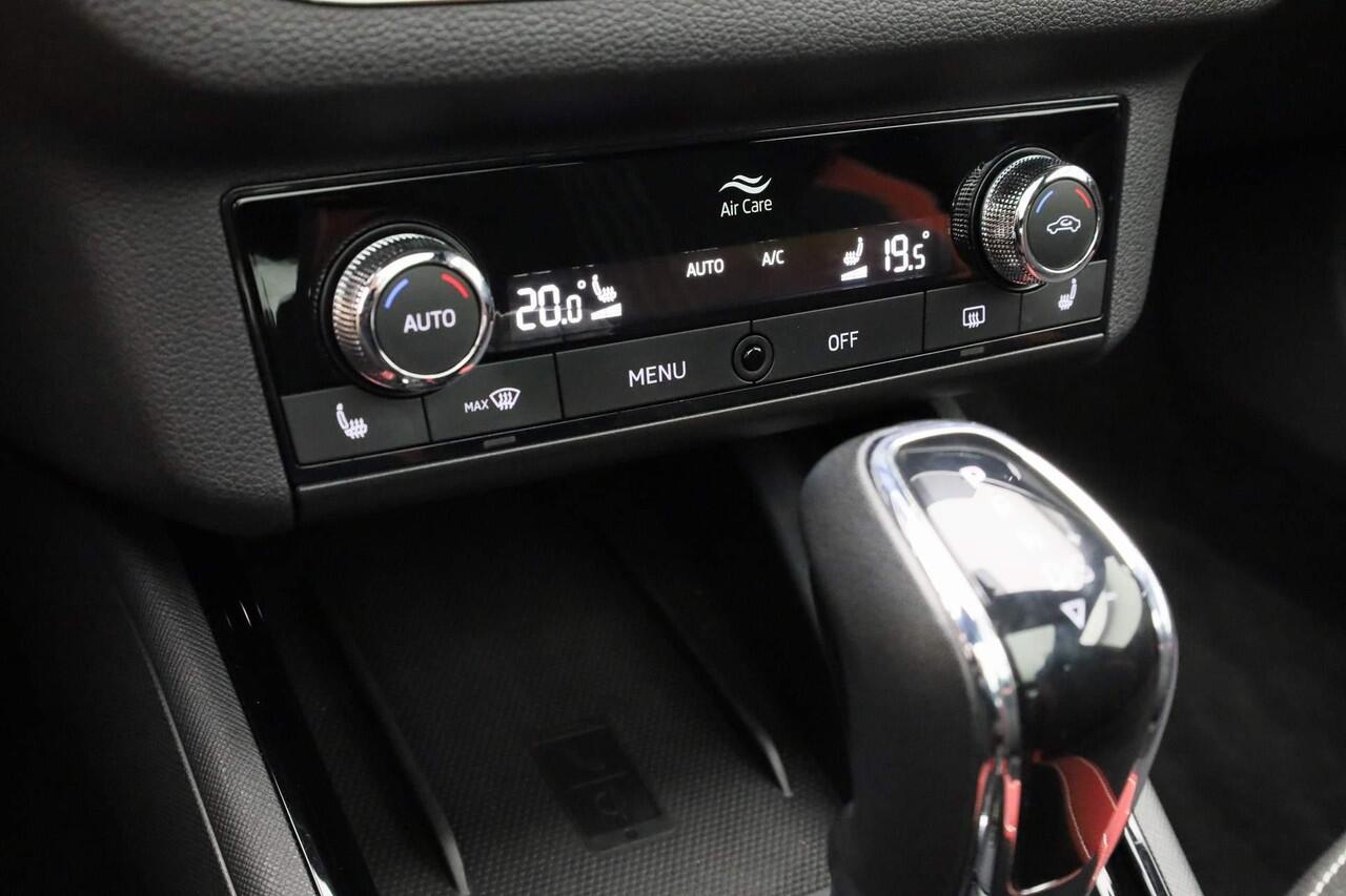 Skoda Kamiq 1.0 TSI 110 pk DSG DSG Monte Carlo | Panoramadak | Achteruitrijcamera | Stoelverwarming | Virtual Cockpit