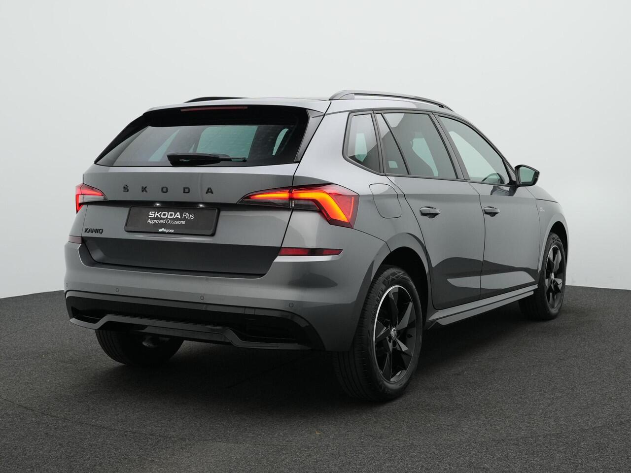 Skoda Kamiq 1.0 TSI 110 pk DSG DSG Monte Carlo | Panoramadak | Achteruitrijcamera | Stoelverwarming | Virtual Cockpit