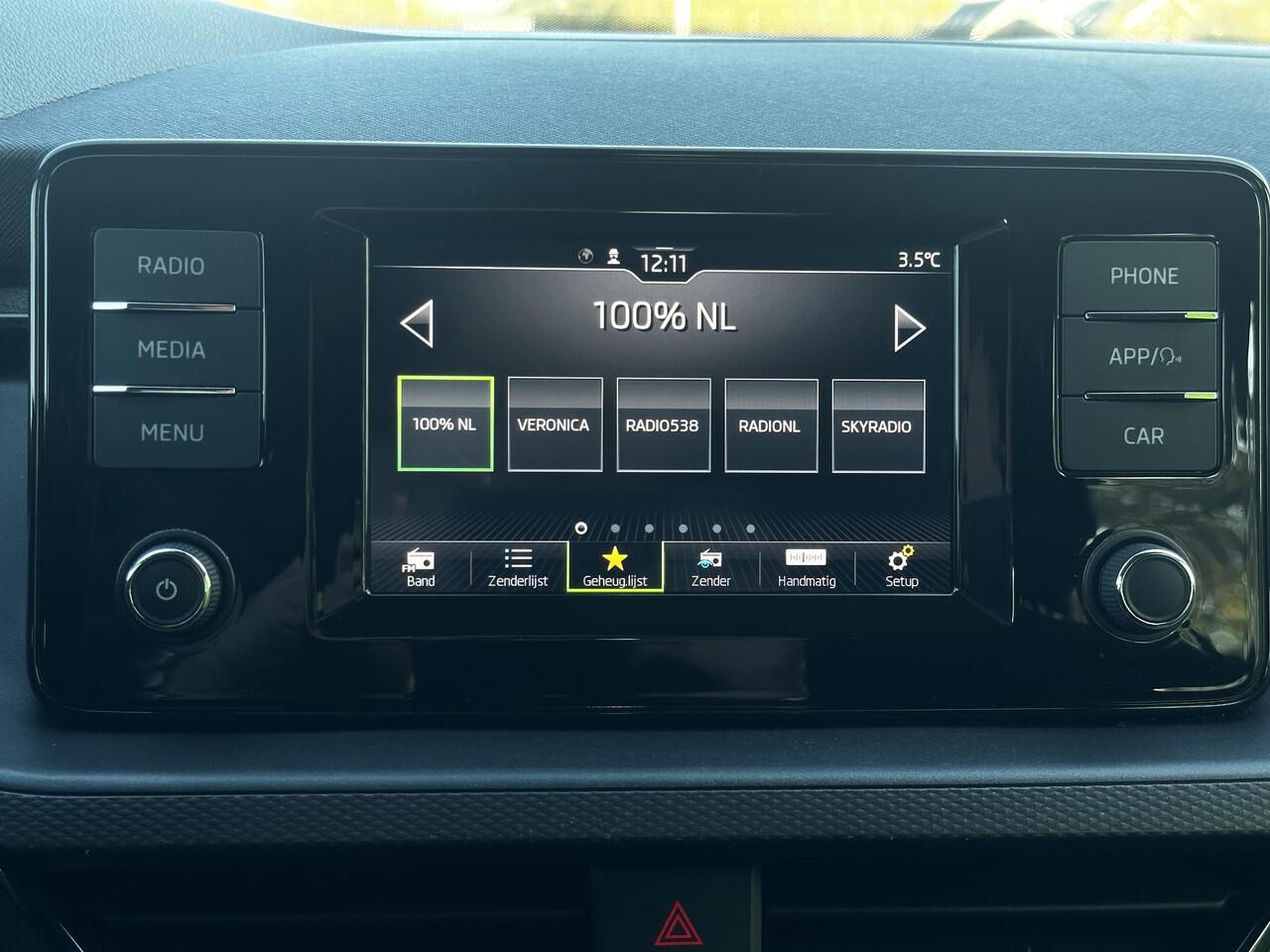 Skoda Kamiq 1.0 TSI Ambition | Trekhaak | PDC achter |