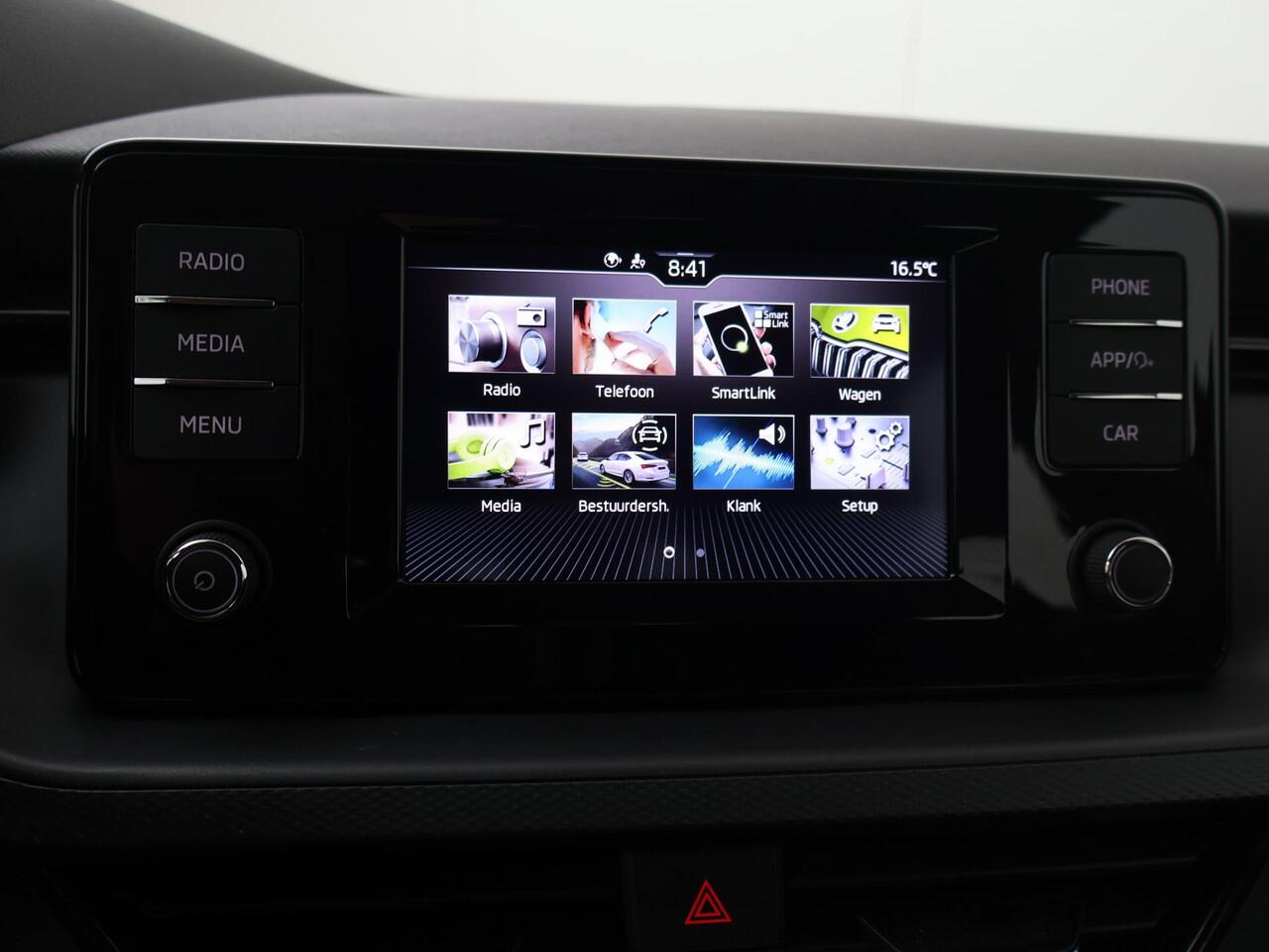Skoda Kamiq 1.0 TSI Ambition | 110 PK | Cruise control | Lane assist | Apple Carplay/Android Auto |