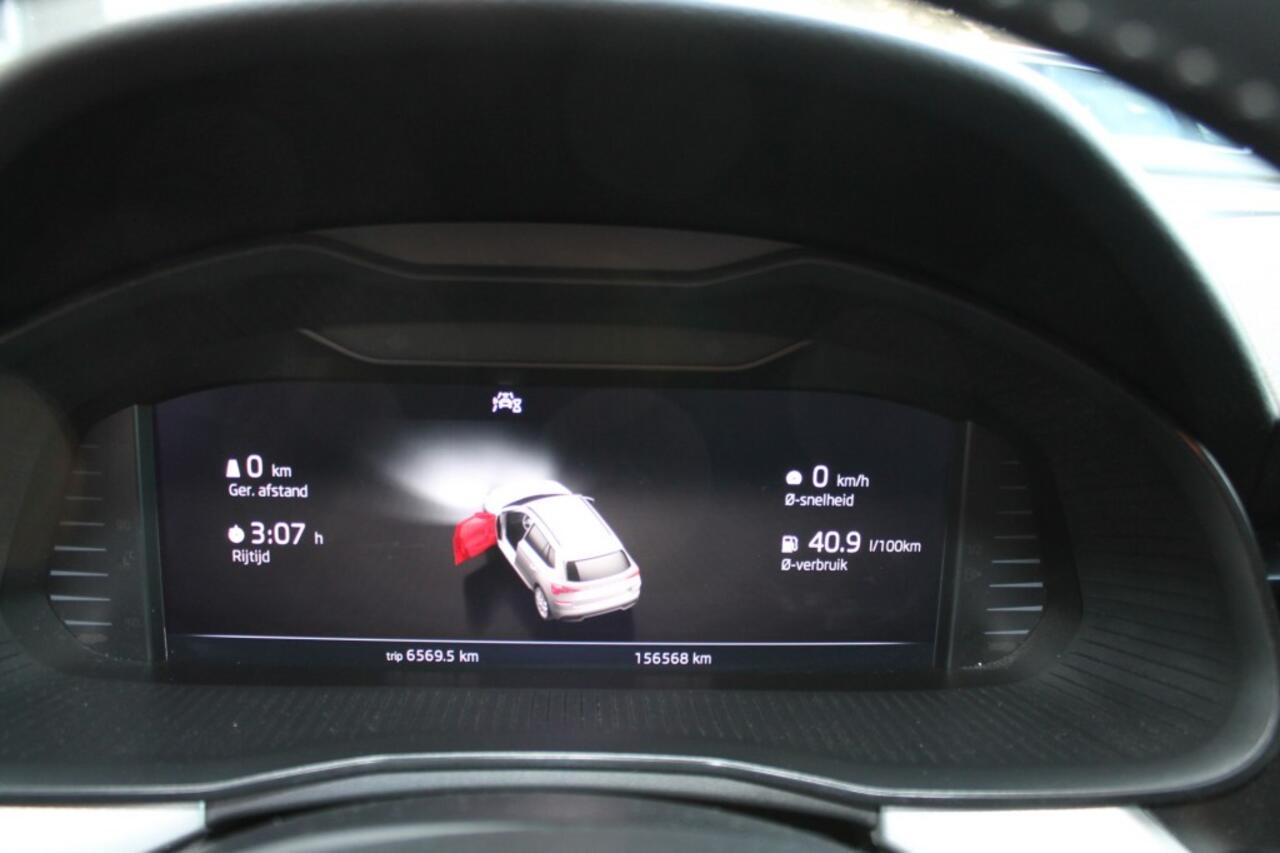 Skoda Kamiq 1.0 TSI AMBITION AUTOMAAT CLIMA CRUISE VIRTUAL DASHBORD TREKHAAK