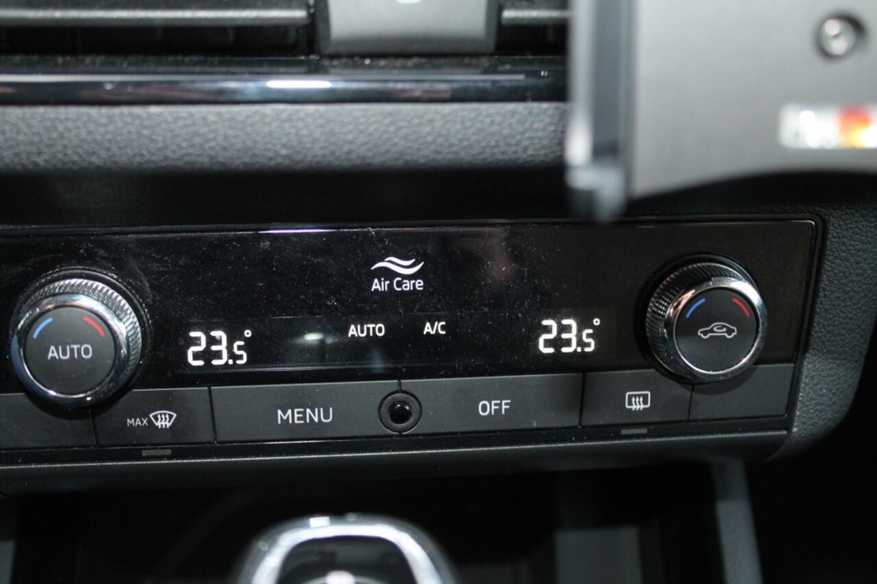 Skoda Kamiq 1.0 TSI AMBITION AUTOMAAT CLIMA CRUISE VIRTUAL DASHBORD TREKHAAK