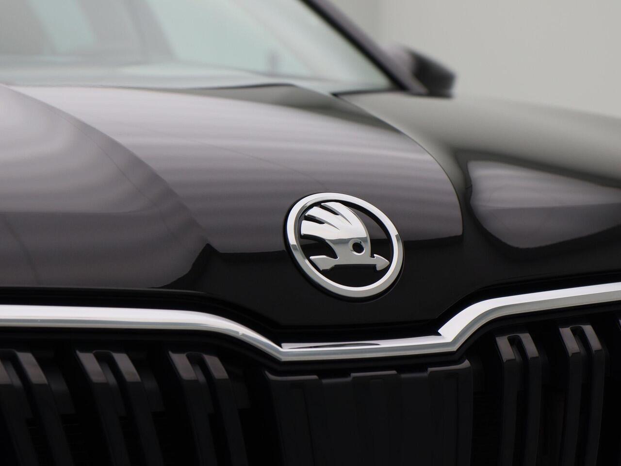 Skoda Kamiq 1.0 TSi 110 Pk Automaat Ambition | Cruise Control | Carplay | Privacy Glass | Sensoren | Camera | Climate Control | 16 Inch | 37.830 Km!!