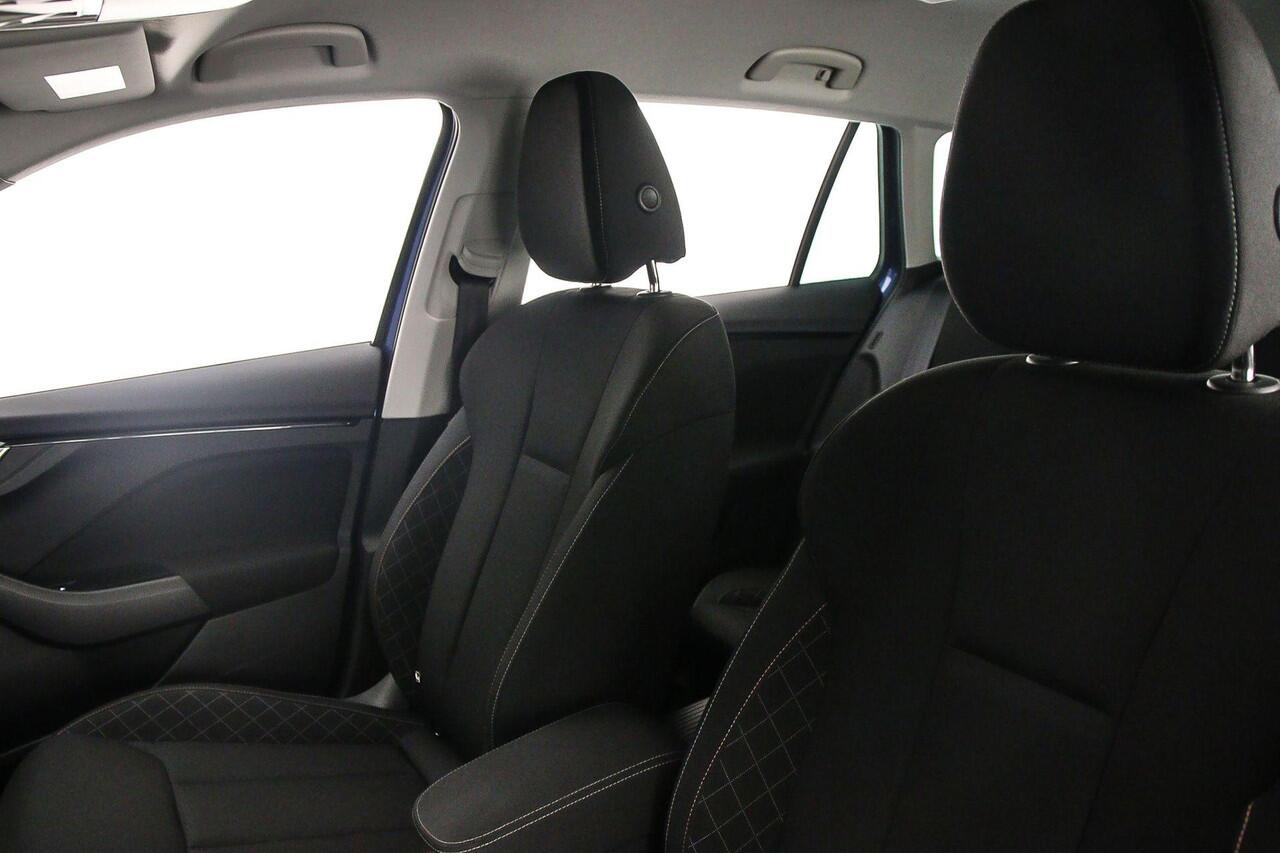 Skoda Kamiq Business Edition 1.0 TSI 110pk DSG Automaat Cruise control, Parkeersensoren, LED koplampen, Airco, Stoelverwarming, DAB, Radio, App connect