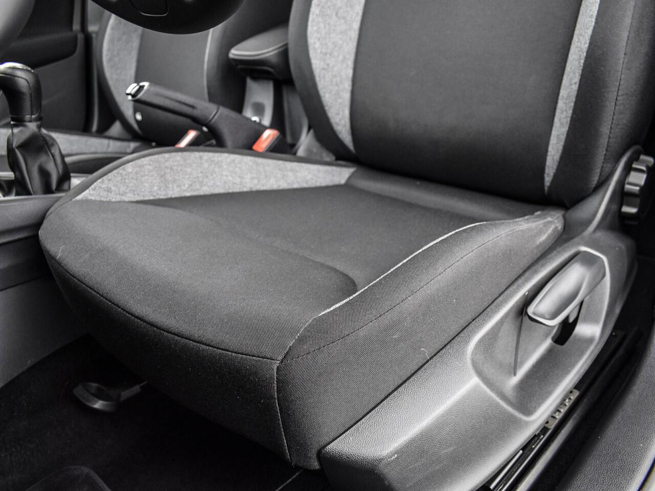 Skoda Kamiq 1.0 TSI 110pk Active · Apple/Android Car Play · Airco · DAB · Radio · LED Koplampen · 16'' Inch · Garantie t/m 11-09-2027 of 100.000km