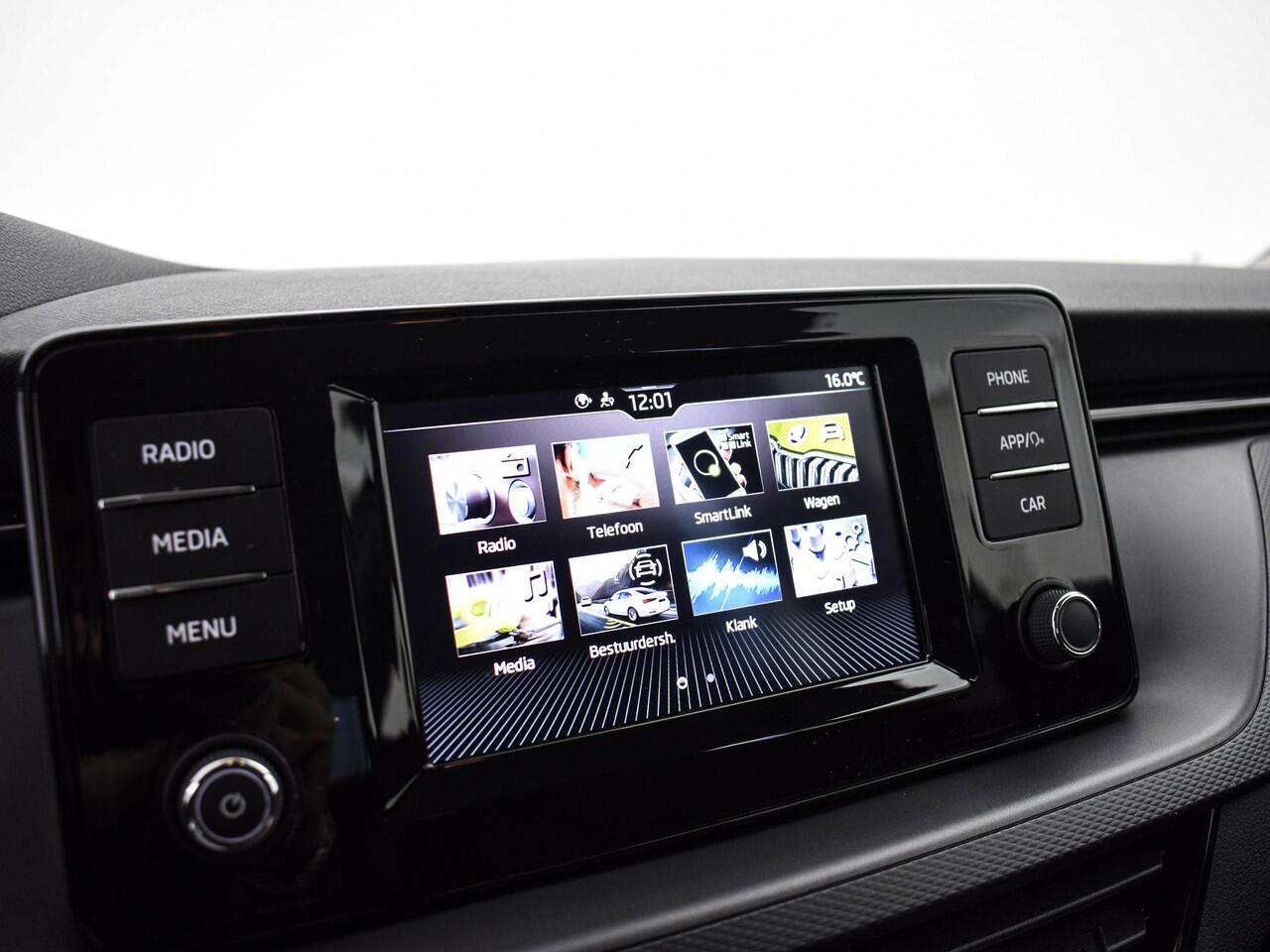 Skoda Kamiq 1.0 TSI 110pk Active · Apple/Android Car Play · Airco · DAB · Radio · LED Koplampen · 16'' Inch · Garantie t/m 11-09-2027 of 100.000km