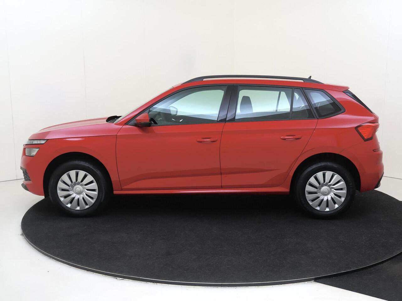 Skoda Kamiq 1.0 TSI Active | CarPlay | Airco | DAB radio | Parkeersensoren achter | Lane- en frontassist |