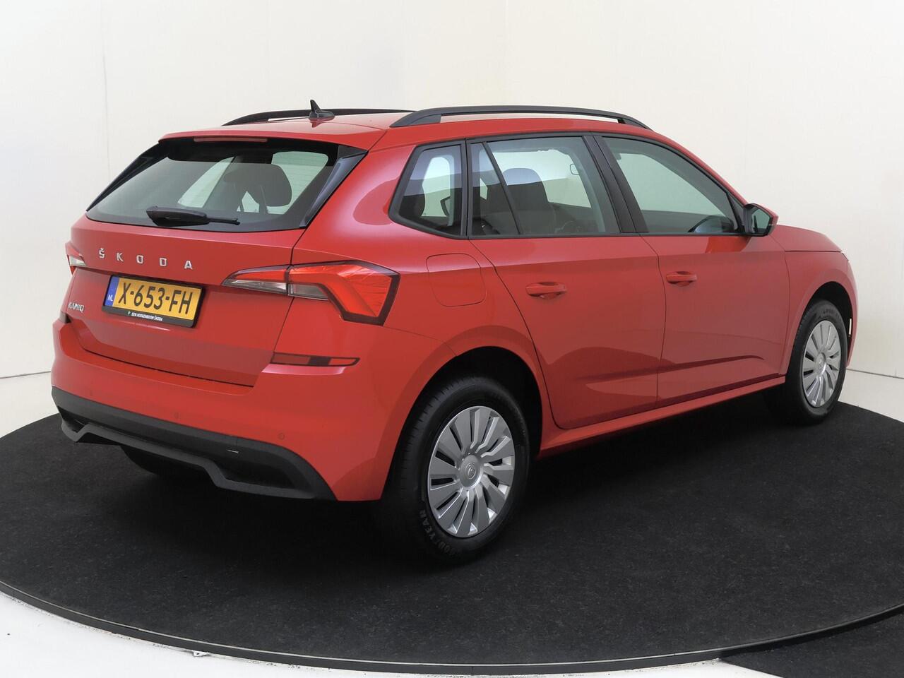 Skoda Kamiq 1.0 TSI Active | CarPlay | Airco | DAB radio | Parkeersensoren achter | Lane- en frontassist |