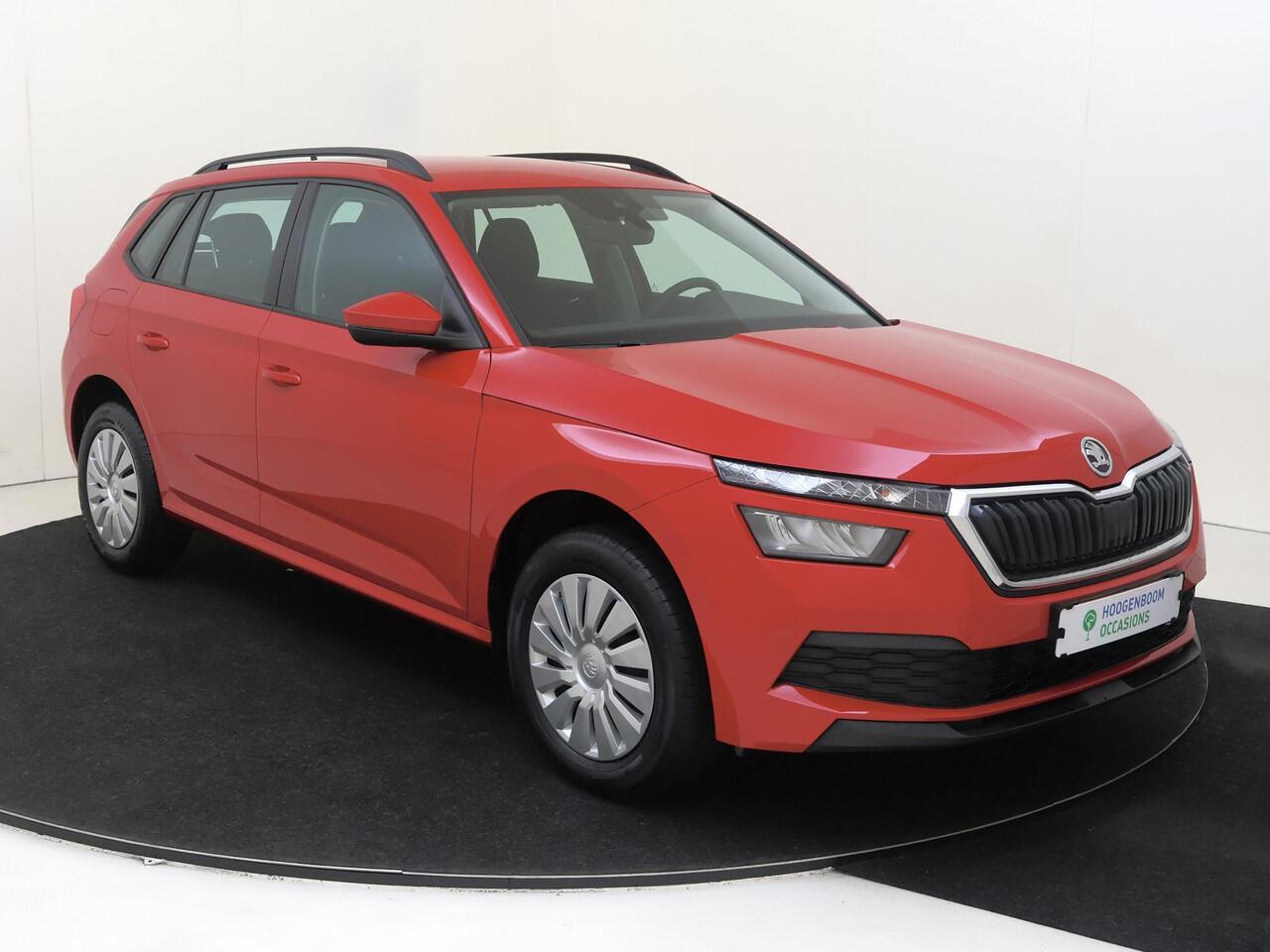 Skoda Kamiq 1.0 TSI Active | CarPlay | Airco | DAB radio | Parkeersensoren achter | Lane- en frontassist |
