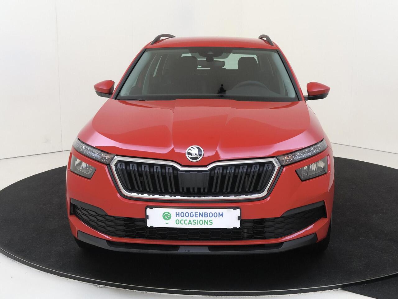 Skoda Kamiq 1.0 TSI Active | CarPlay | Airco | DAB radio | Parkeersensoren achter | Lane- en frontassist |