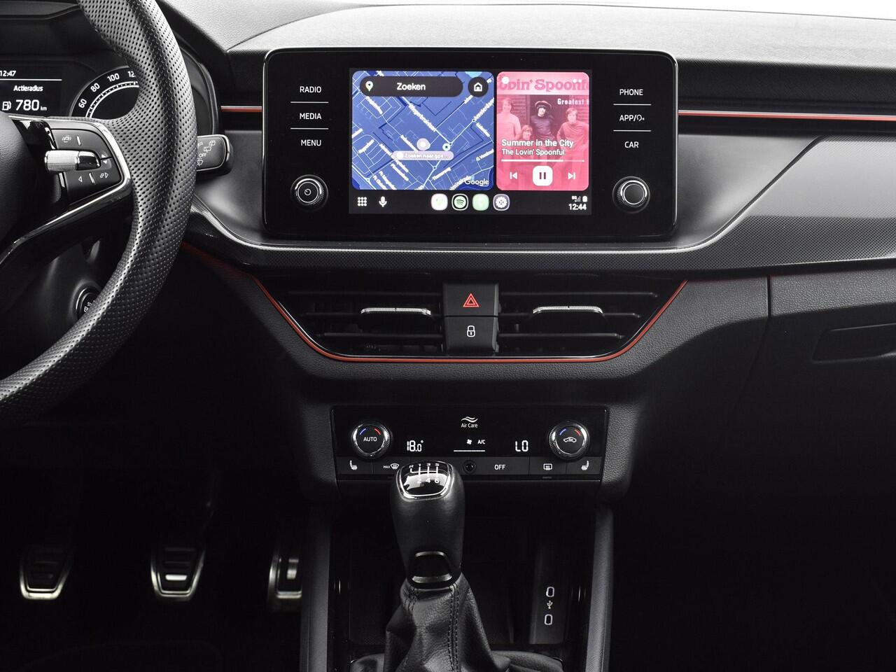 Skoda Kamiq 1.0 Tsi 115pk Sport Business · Apple/Android Car Play · Cruise Control · Camera · P-Sensoren · Stoelverwarming · 16'' Inch · Garantie t/m03-07-2027 of 100.000km